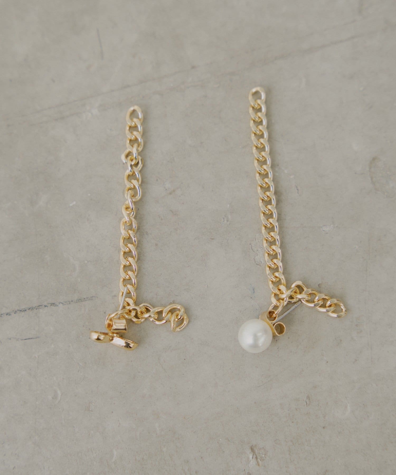 OUTLET(アウトレット) 【Chico】アシメチェーンピアス