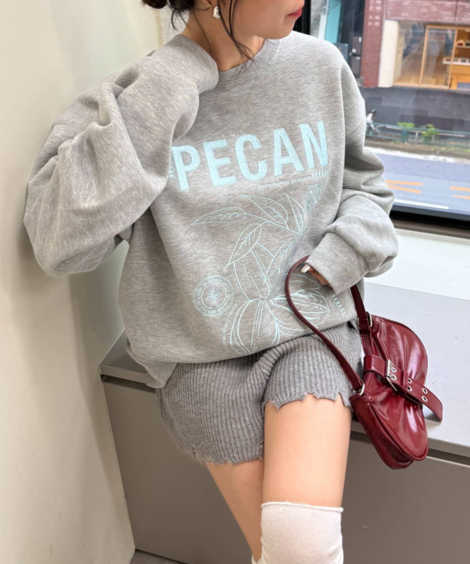 Remind me and forever(リマインドミーアンドフォーエバー) 【NUNIFE】図案刺繍裏起毛スウェット