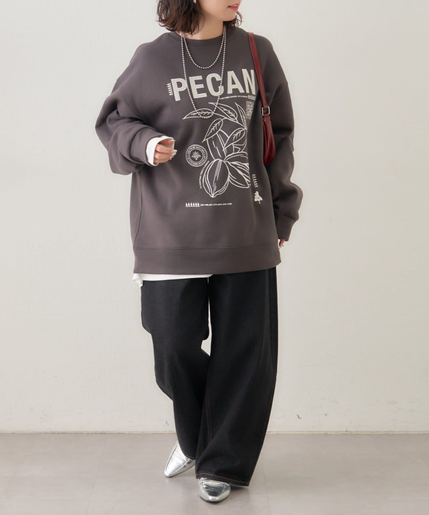 Remind me and forever(リマインドミーアンドフォーエバー) 【NUNIFE】図案刺繍裏起毛スウェット