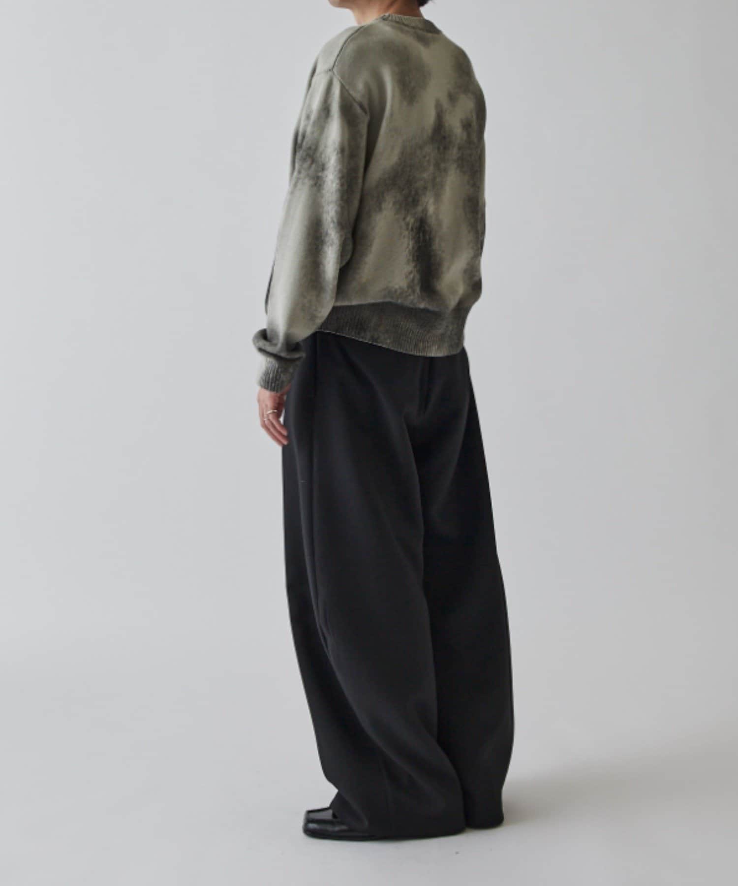 Lui's(ルイス) スプレープリントクルーネックニット