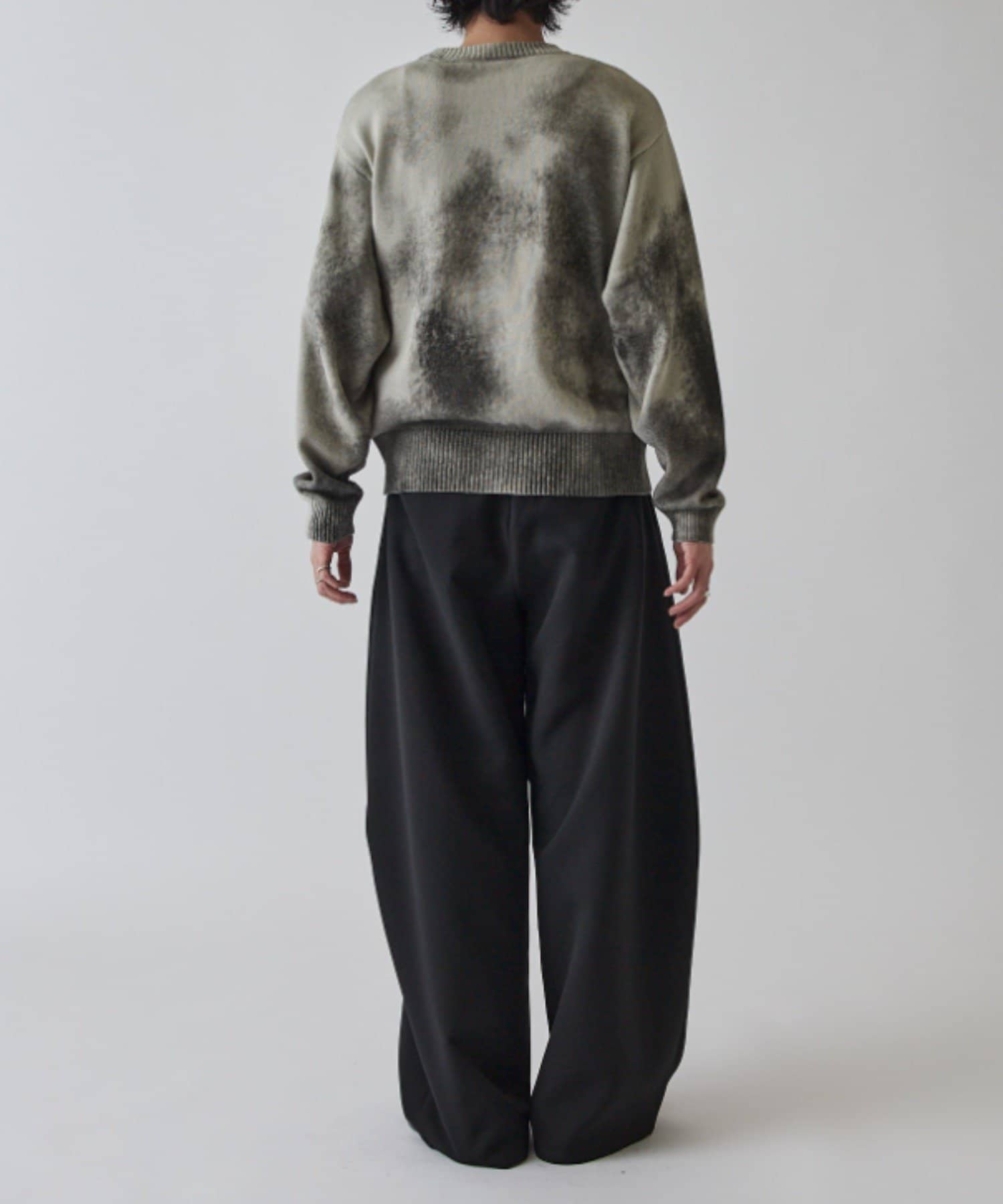 Lui's(ルイス) スプレープリントクルーネックニット