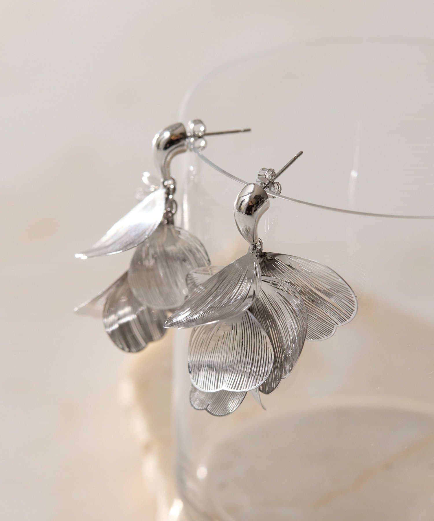 ear PAPILLONNER(イア パピヨネ) オケージョン/シャララフラワーピアス