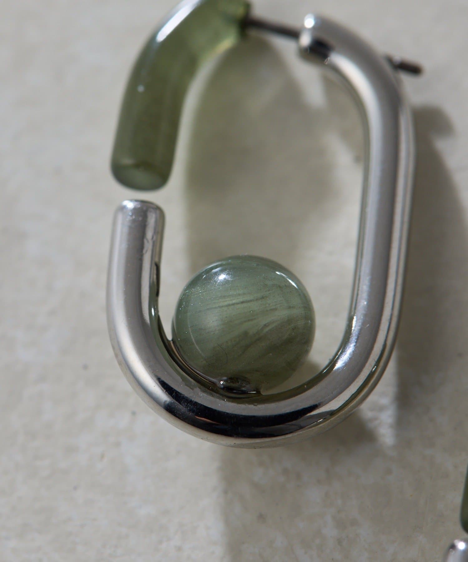 ear PAPILLONNER(イア パピヨネ) 《チタンポスト》バックフープ樹脂ピアス