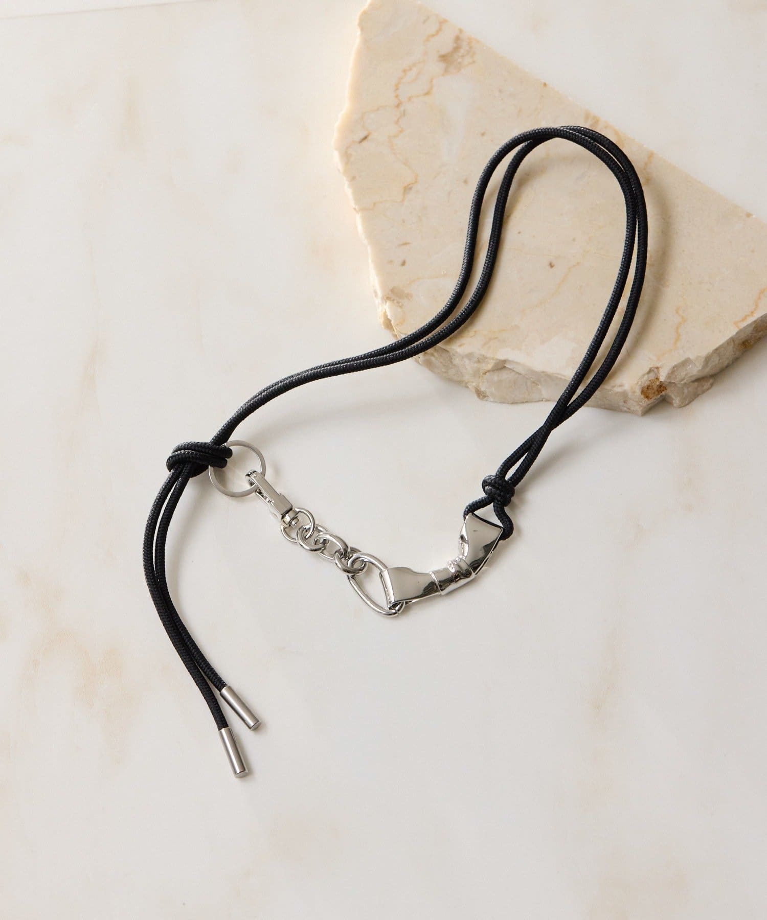 ear PAPILLONNER(イア パピヨネ) Pリボンロープネックレス