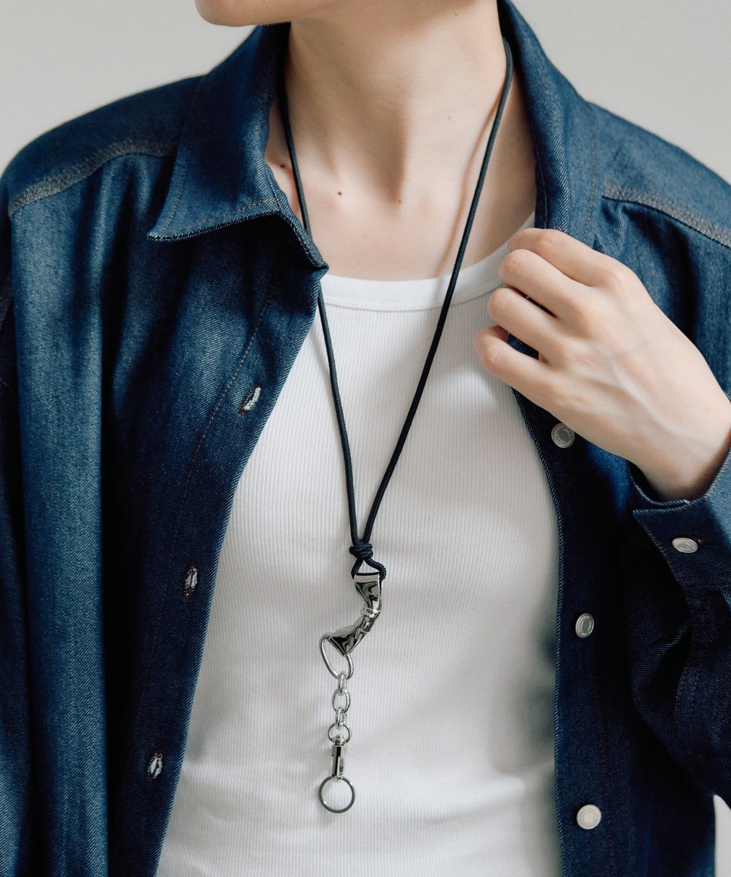 ear PAPILLONNER(イア パピヨネ) Pリボンロープネックレス