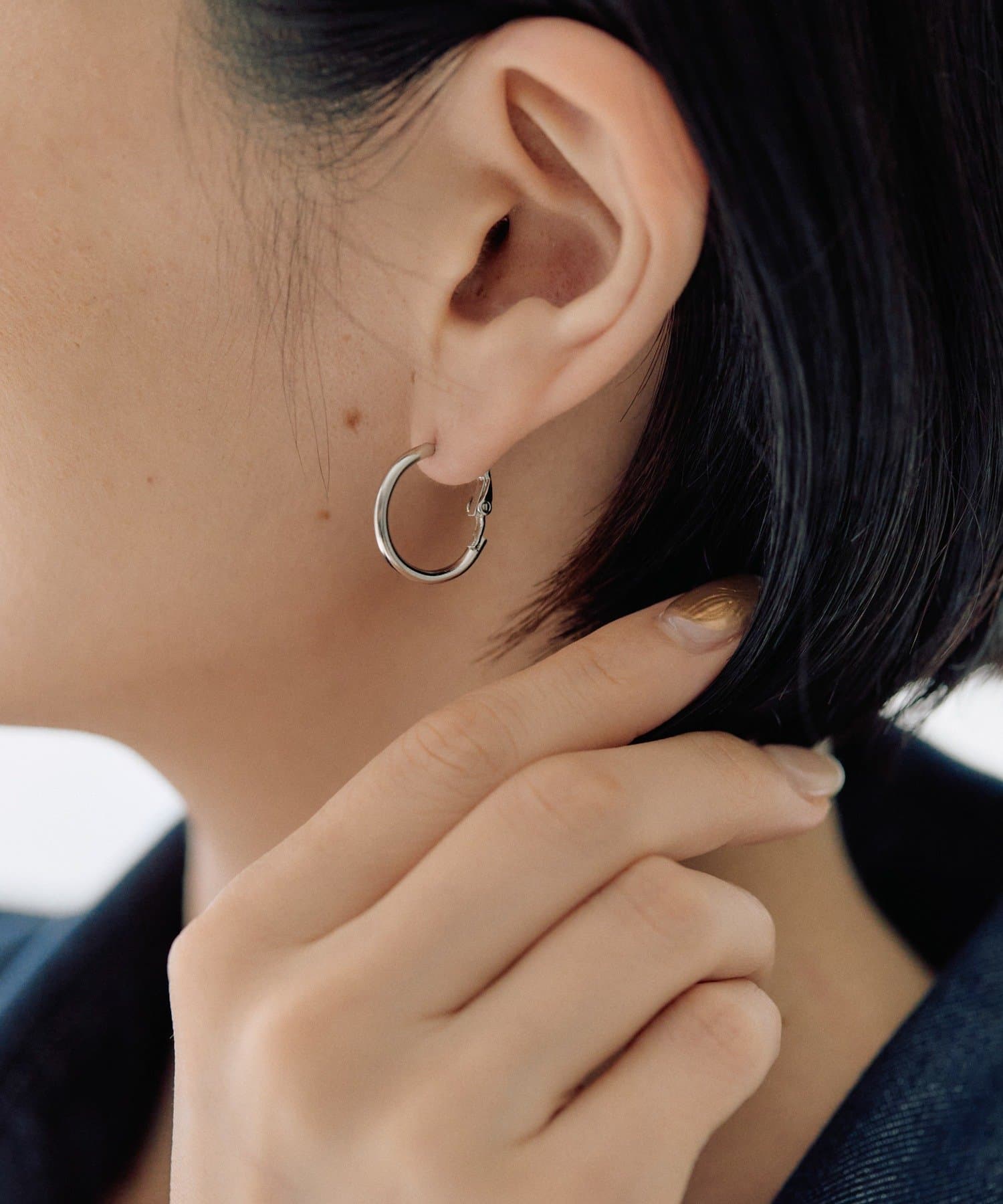 ear PAPILLONNER(イア パピヨネ) チェーン×クリア樹脂ピアス