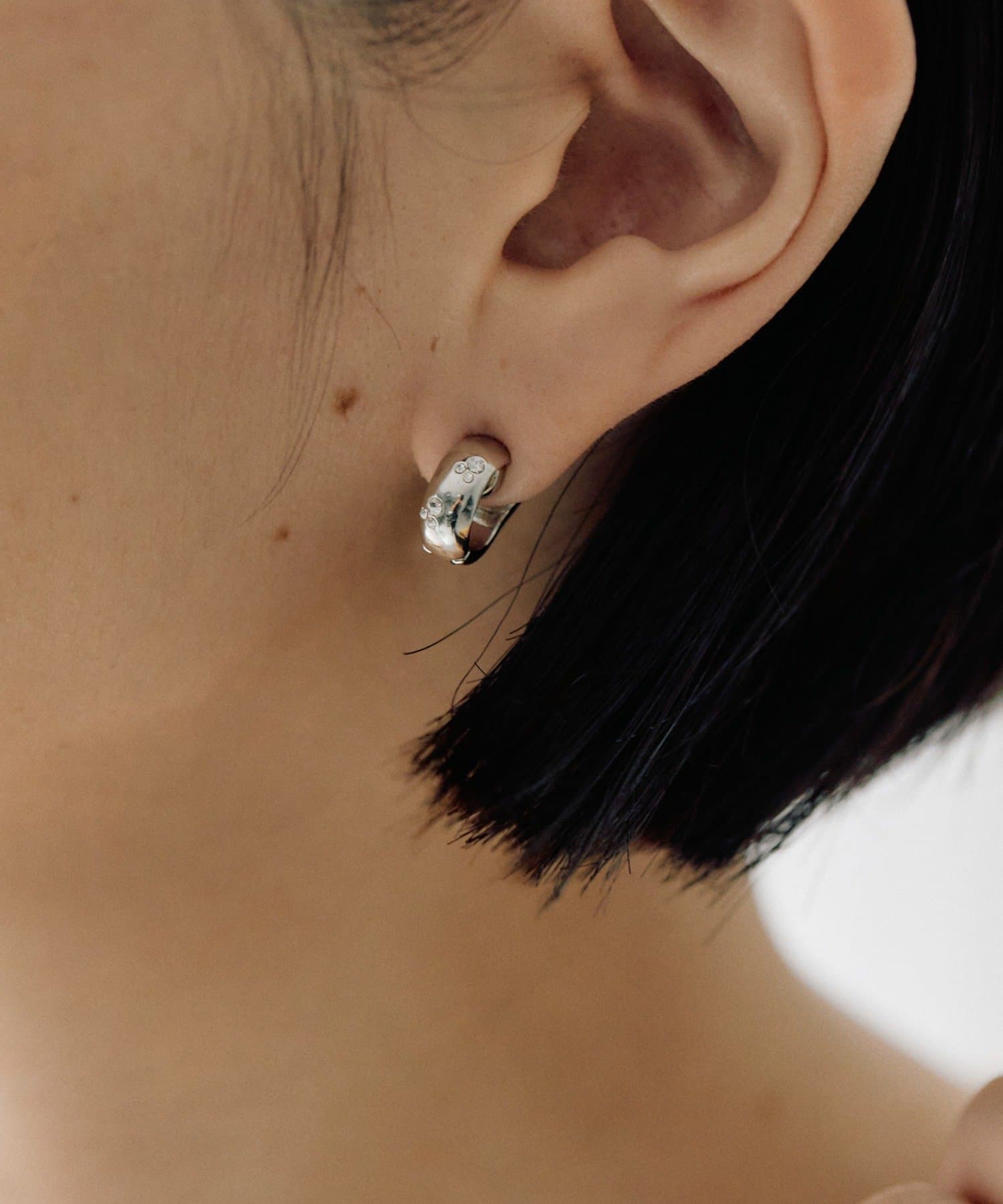 ear PAPILLONNER(イア パピヨネ) キラキラマグネットイヤーカフ/イヤリング