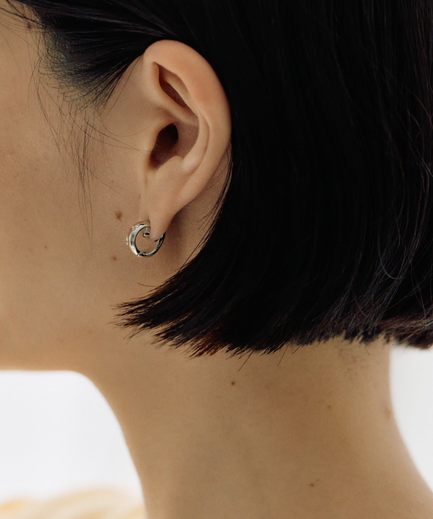 ear PAPILLONNER(イア パピヨネ) キラキラマグネットイヤーカフ/イヤリング