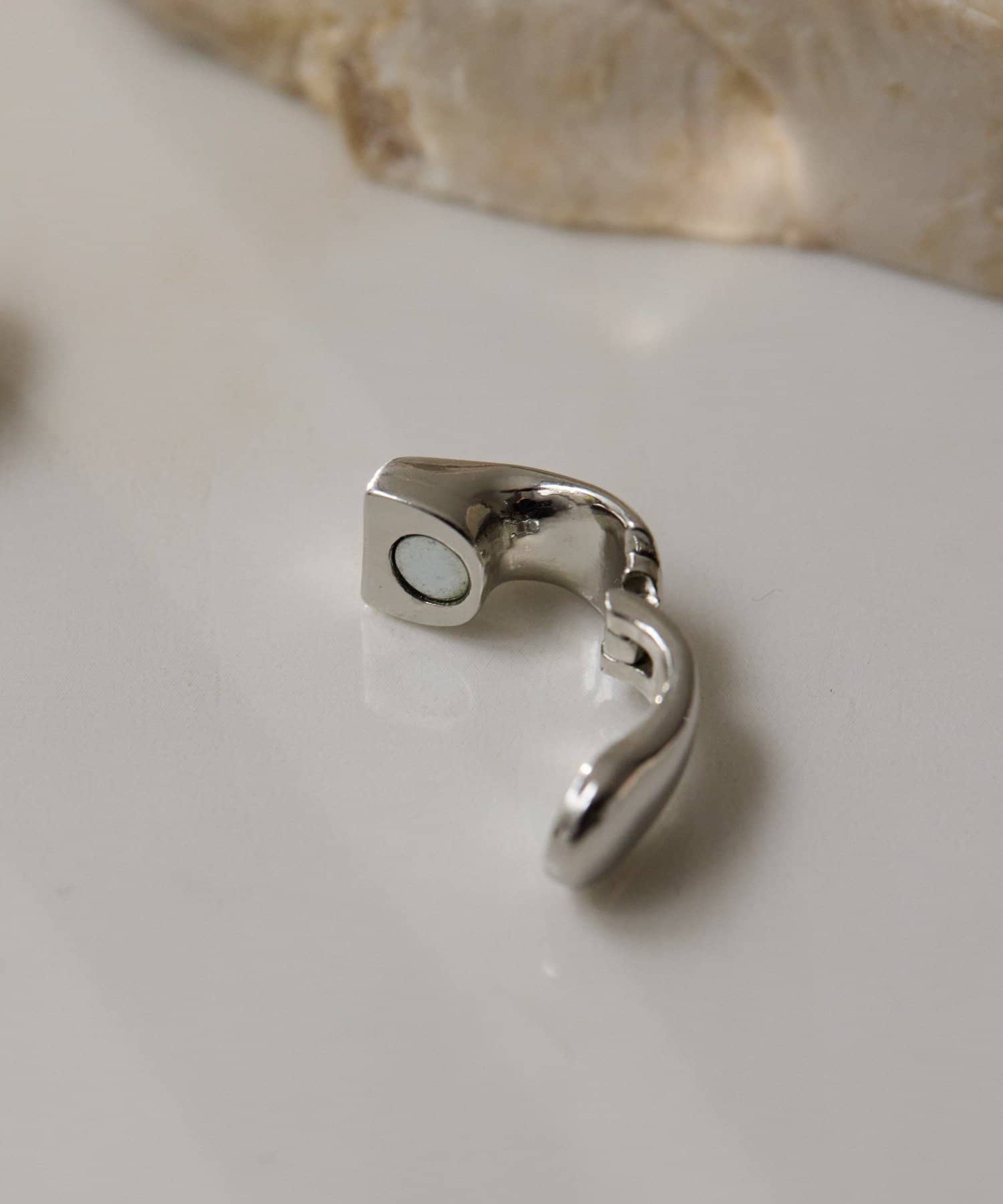 ear PAPILLONNER(イア パピヨネ) 《WEB＆一部店舗限定》シンプルマグネットイヤーカフ/イヤリング