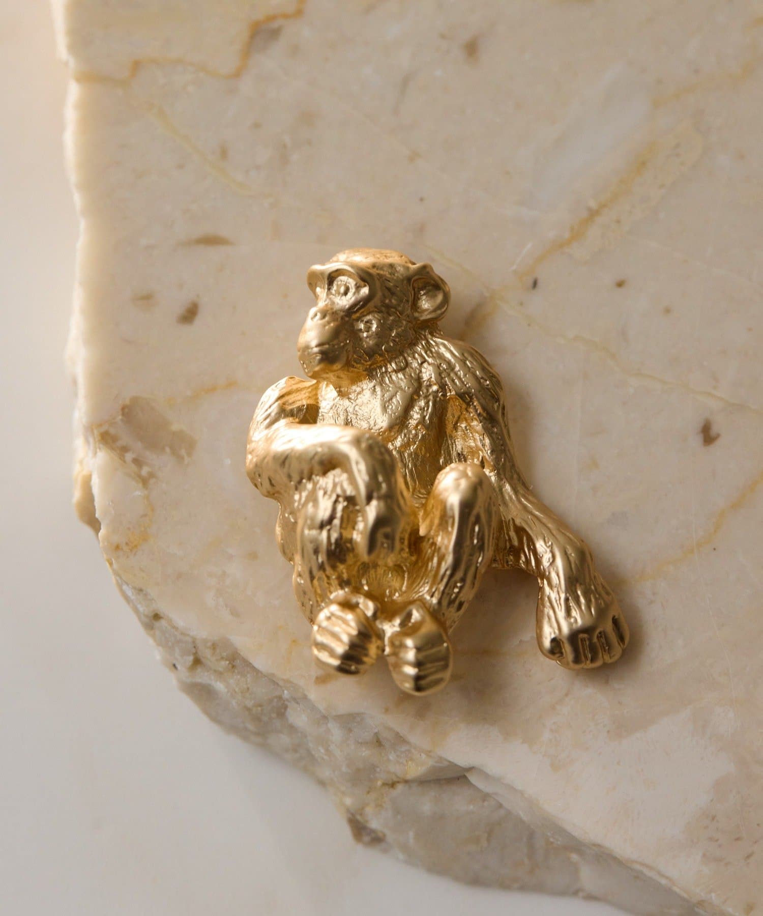 ear PAPILLONNER(イア パピヨネ) リアルアニマルブローチ