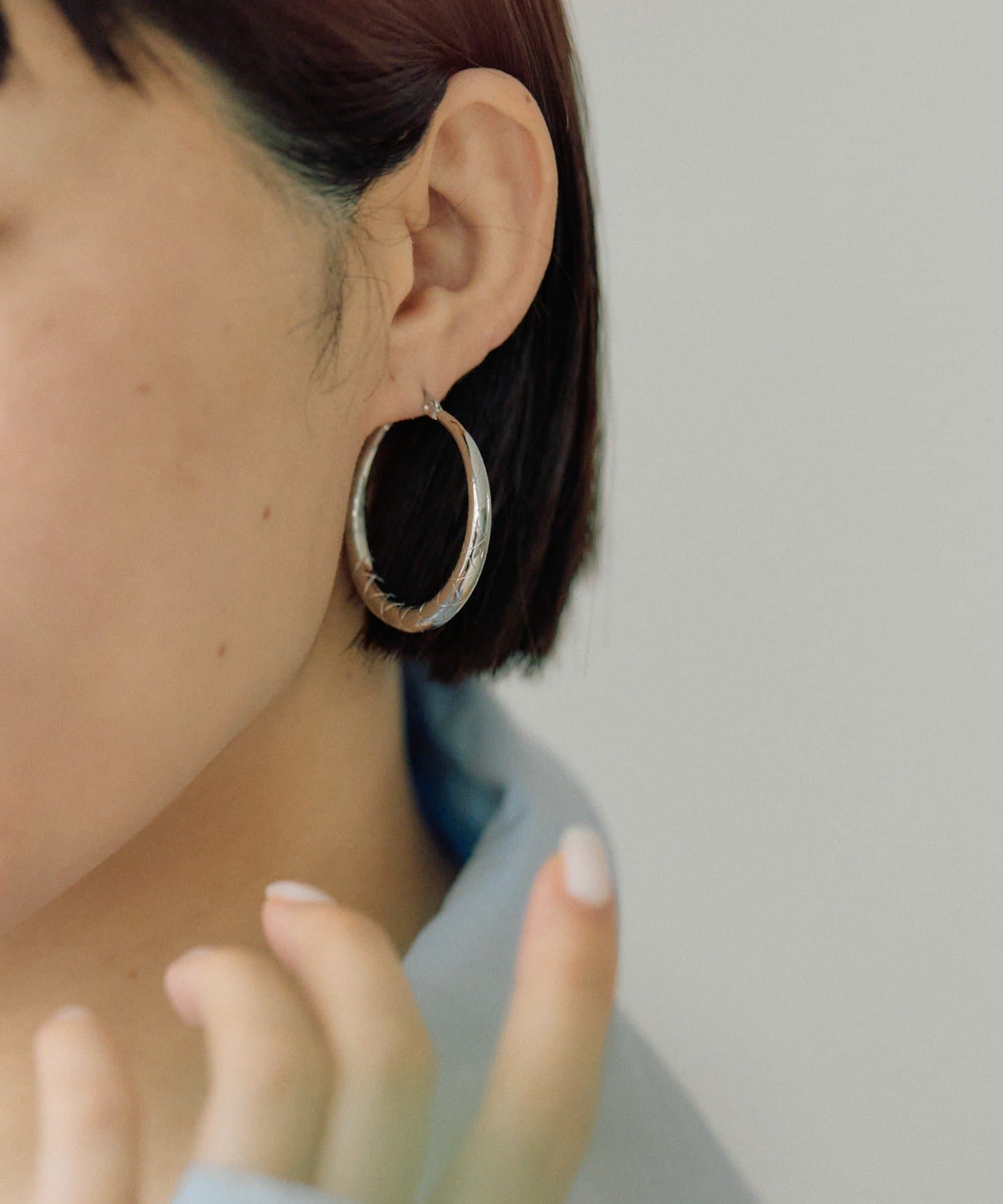 ear PAPILLONNER(イア パピヨネ) 《金属アレルギー対応/ステンレス》模様入りフープピアス