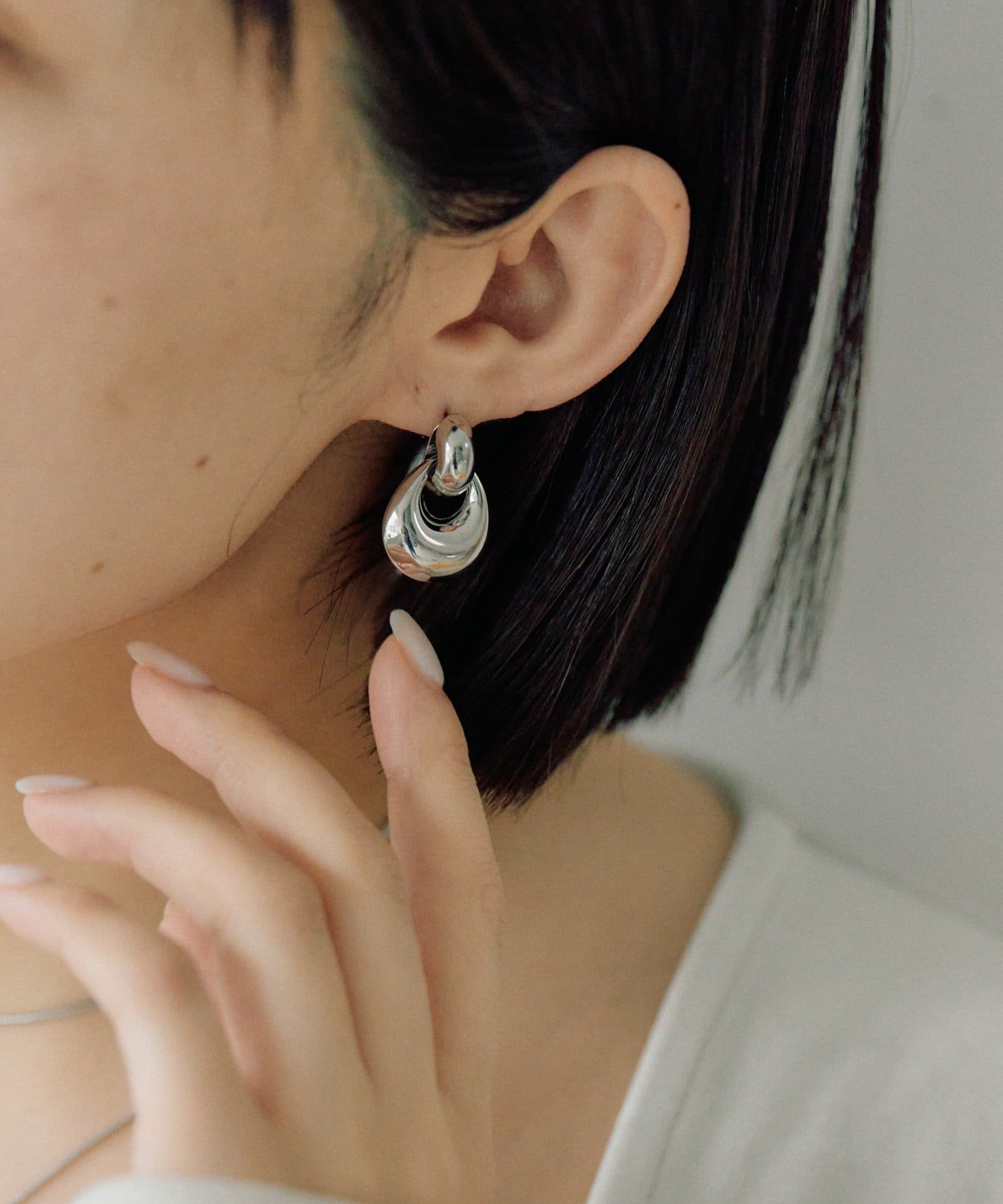 ear PAPILLONNER(イア パピヨネ) 《金属アレルギー対応/ステンレス》ドロップフープピアス
