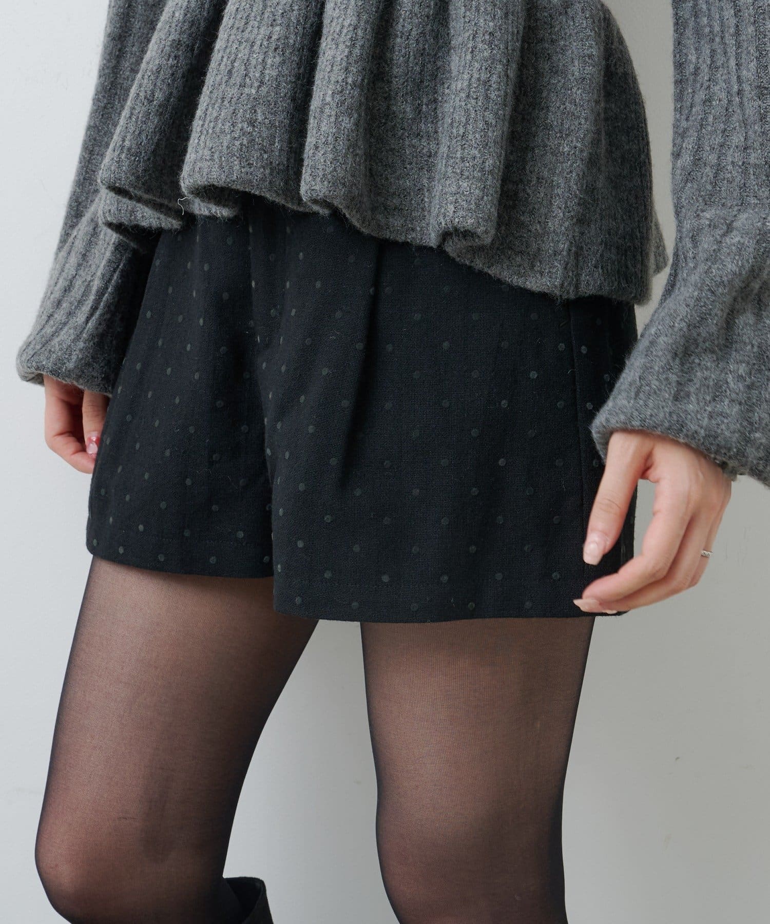 Kastane(カスタネ) 【11.8(土)12:00発売/WEB先行/セットアップ対応/2サイズ展開】ドットツイードショートパンツ