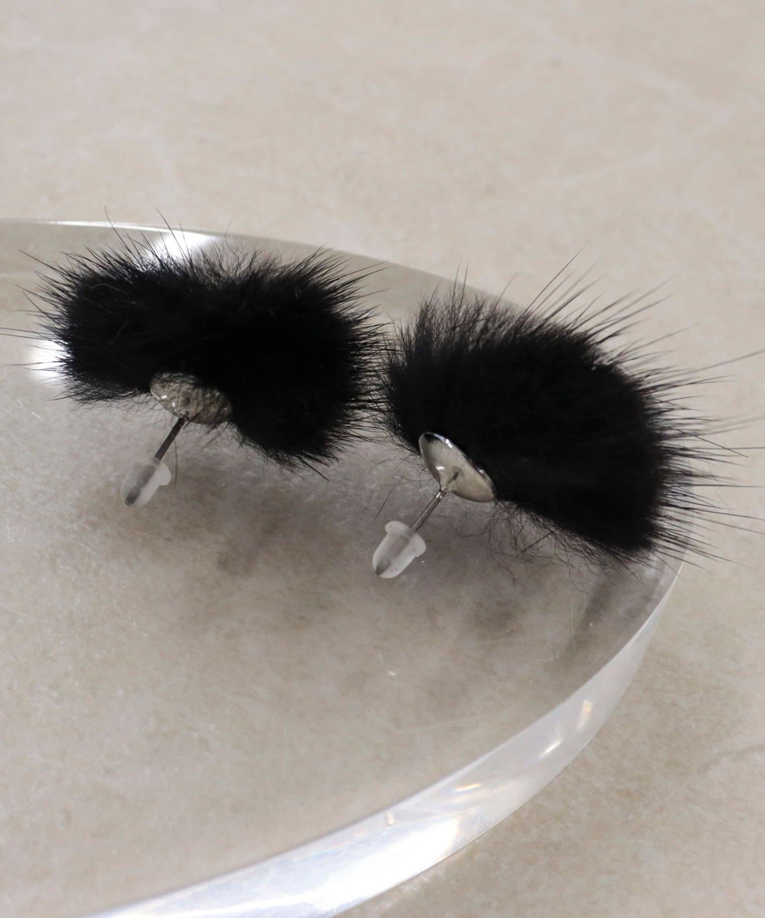 FREDY & GLOSTER(フレディ アンド グロスター) ミンクファーピアス