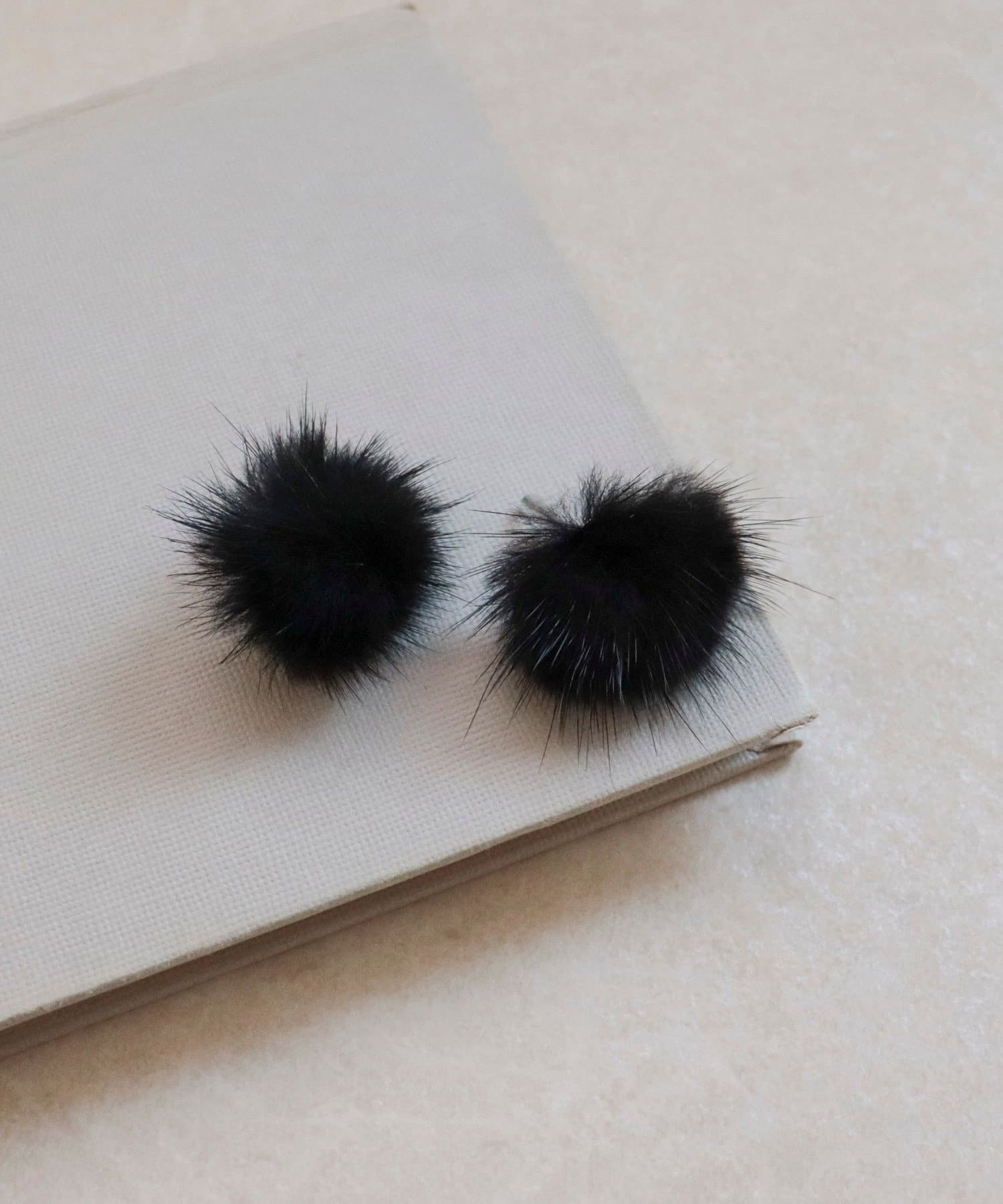 FREDY & GLOSTER(フレディ アンド グロスター) ミンクファーピアス