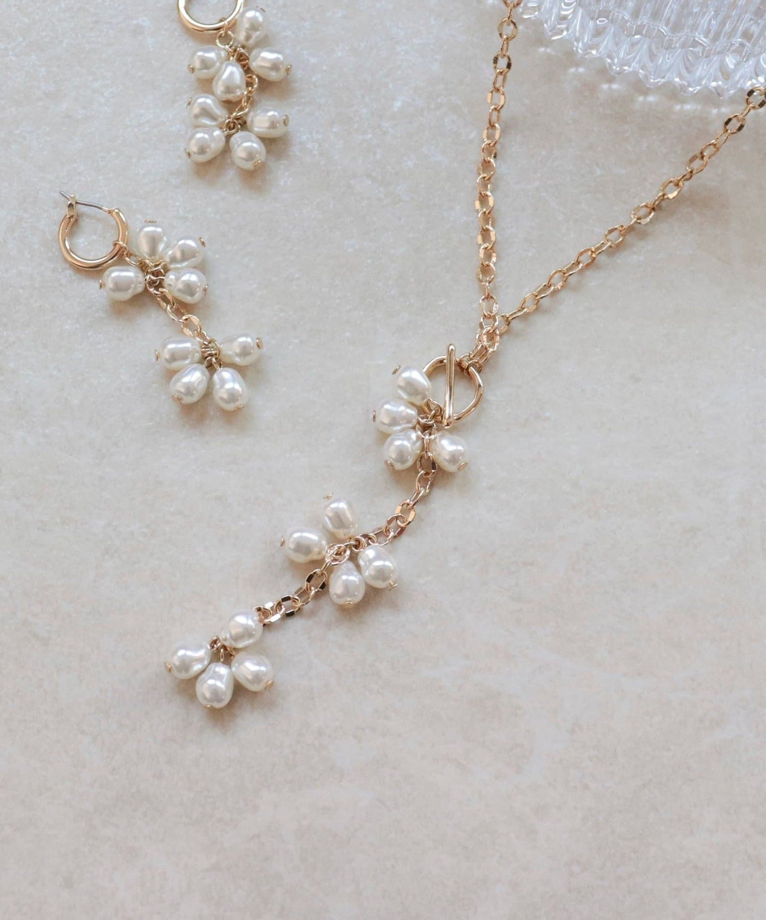 FREDY & GLOSTER(フレディ アンド グロスター) 粒パールY字チェーンネックレス