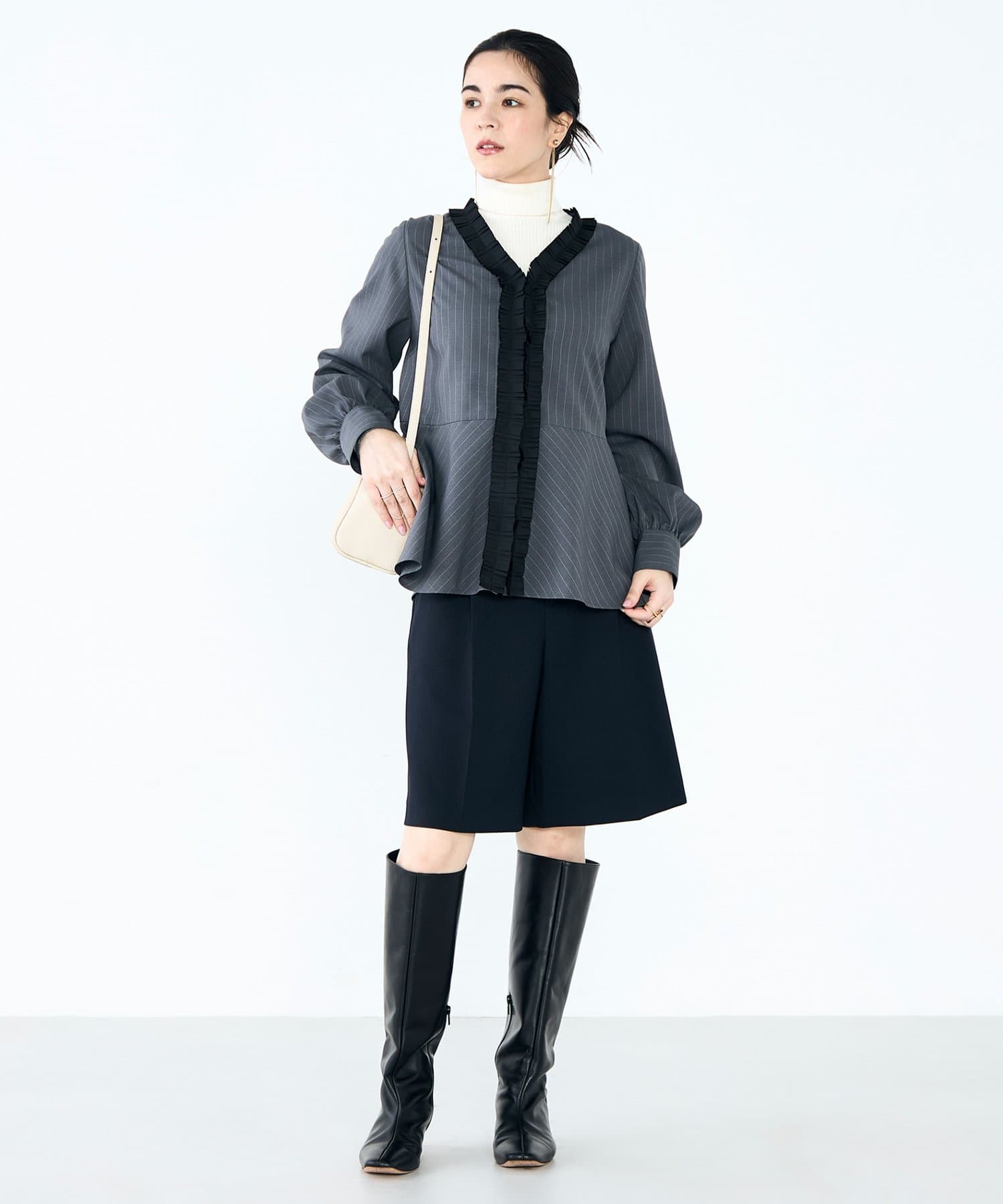 NOLLEY'S(ノーリーズ) 《セットアップ対応》ウォッシャブル衿プリーツペプラムブラウス