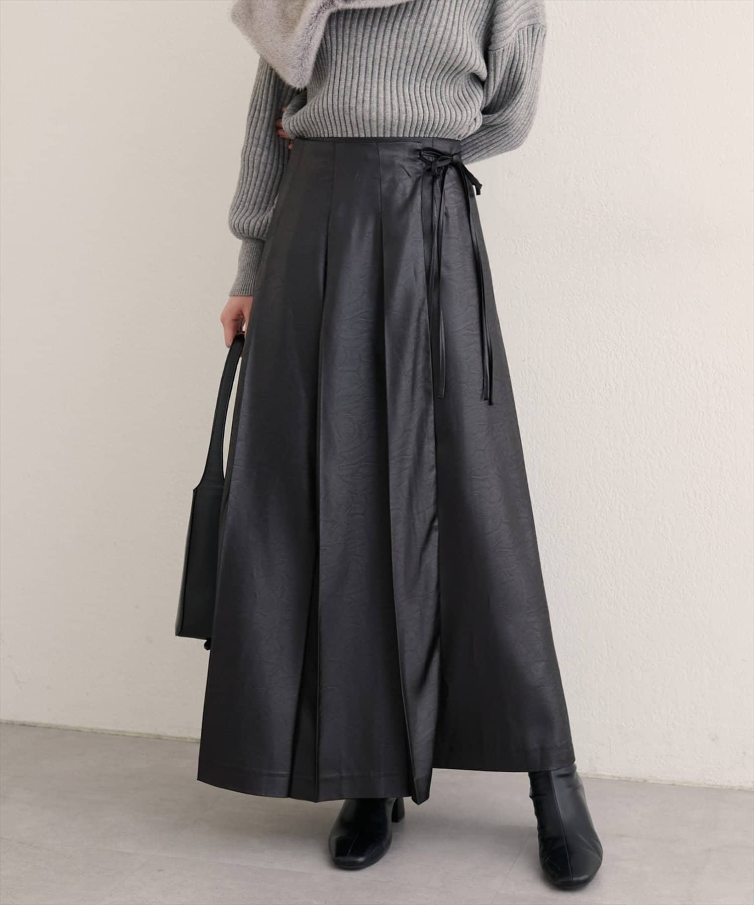 NICE CLAUP / OLIVE des OLIVE OUTLET(ナイスクラップ  / オリーブ デ オリーブ アウトレット) 【natural couture】レザータッチプリーツラップスカート