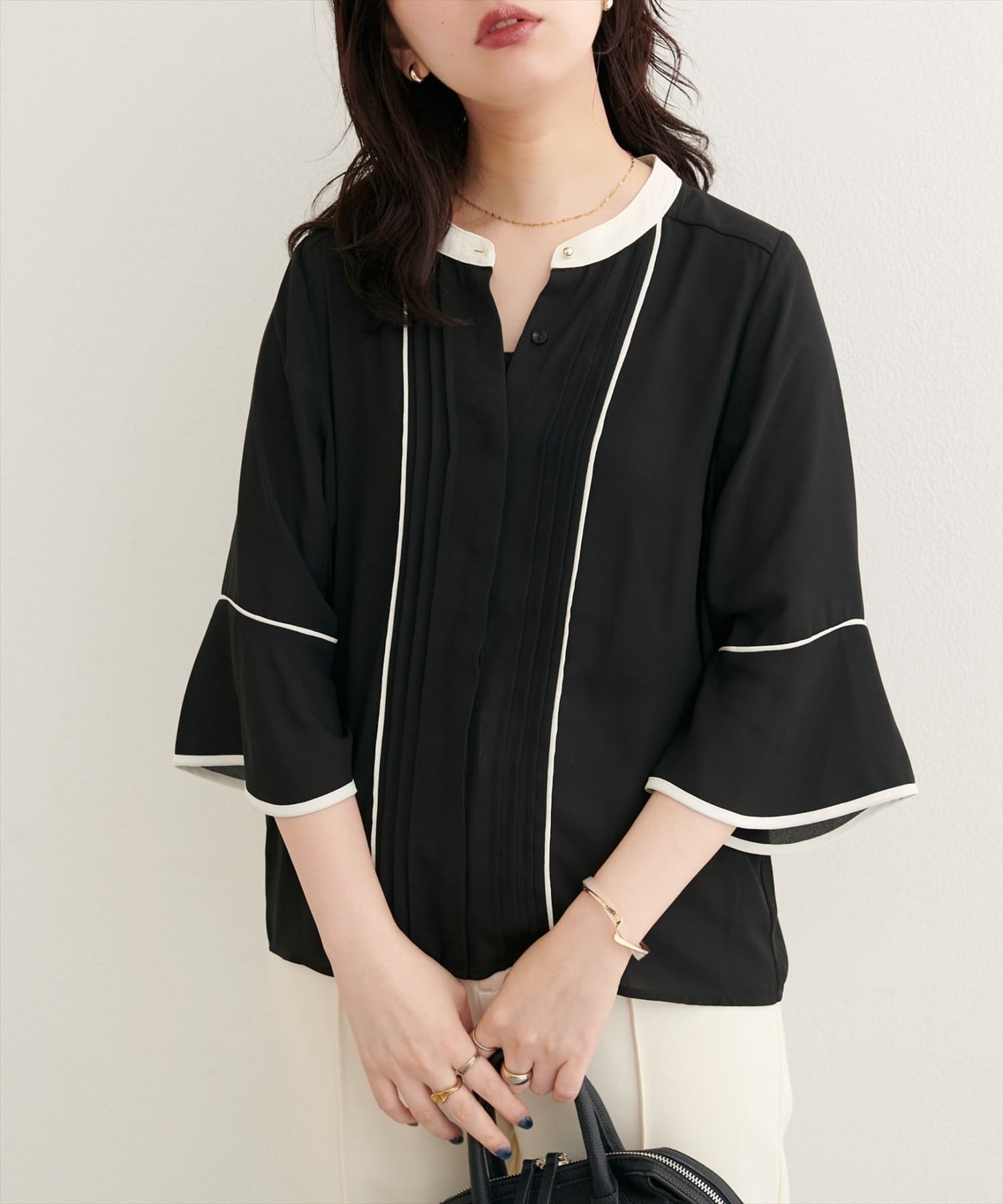 NICE CLAUP / OLIVE des OLIVE OUTLET(ナイスクラップ  / オリーブ デ オリーブ アウトレット) 【natural couture】ピンタックフレアカフス袖ブラウス