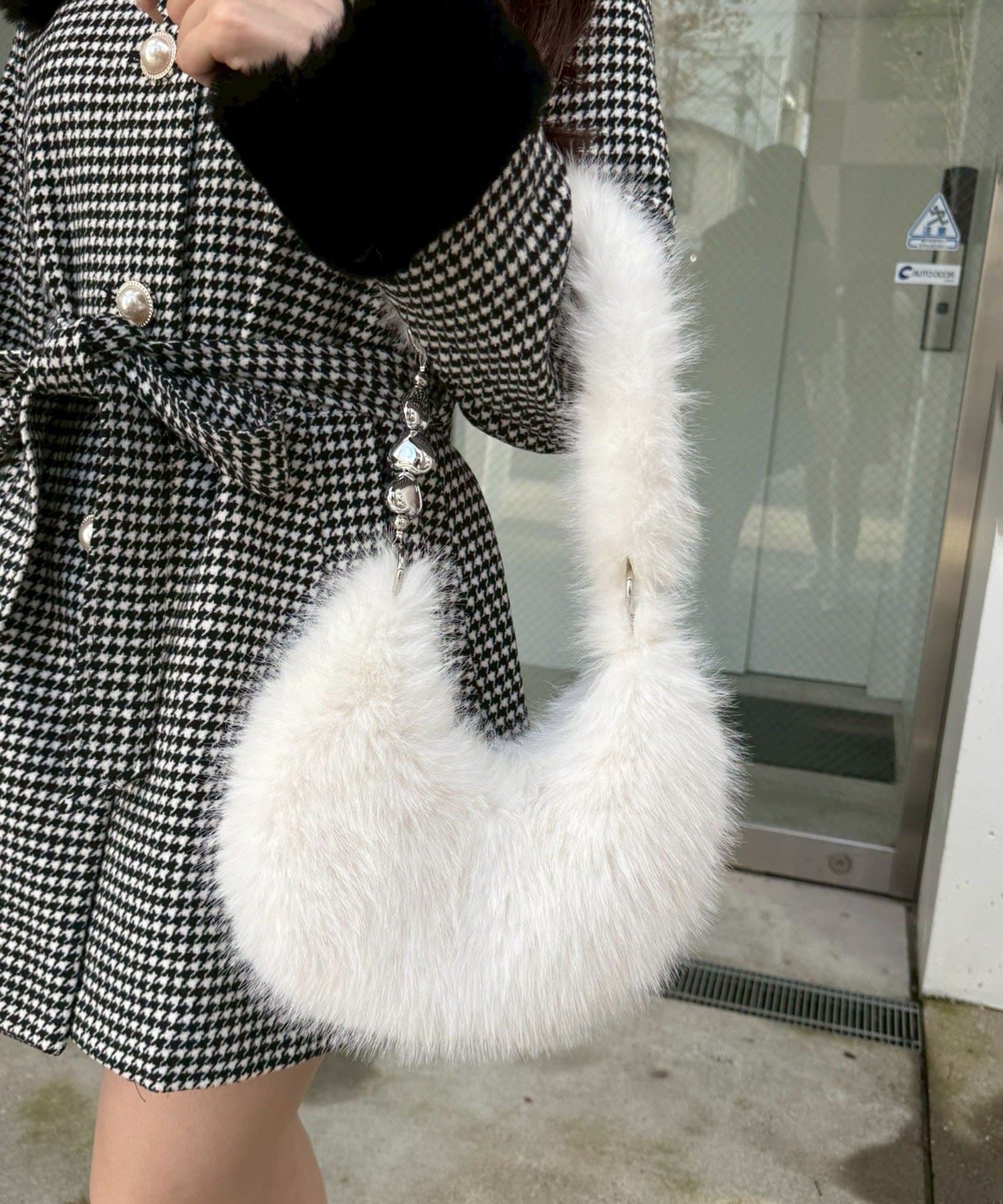 Remind me and forever(リマインドミーアンドフォーエバー) 【HolidayCollection】ファーハートバッグ