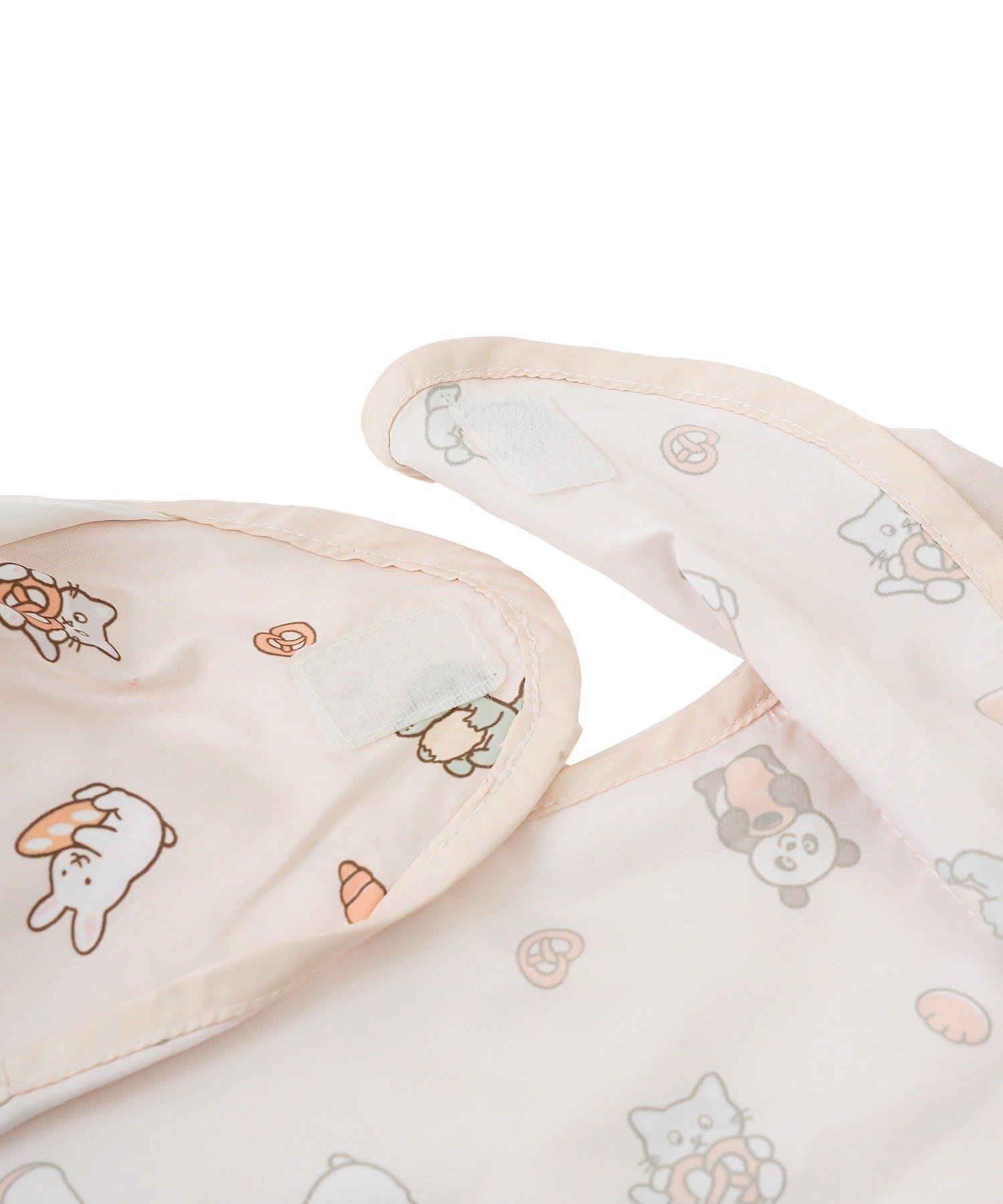 salut!(サリュ) 総柄襟付きお食事スモック／Kusada Sayaka×salut!