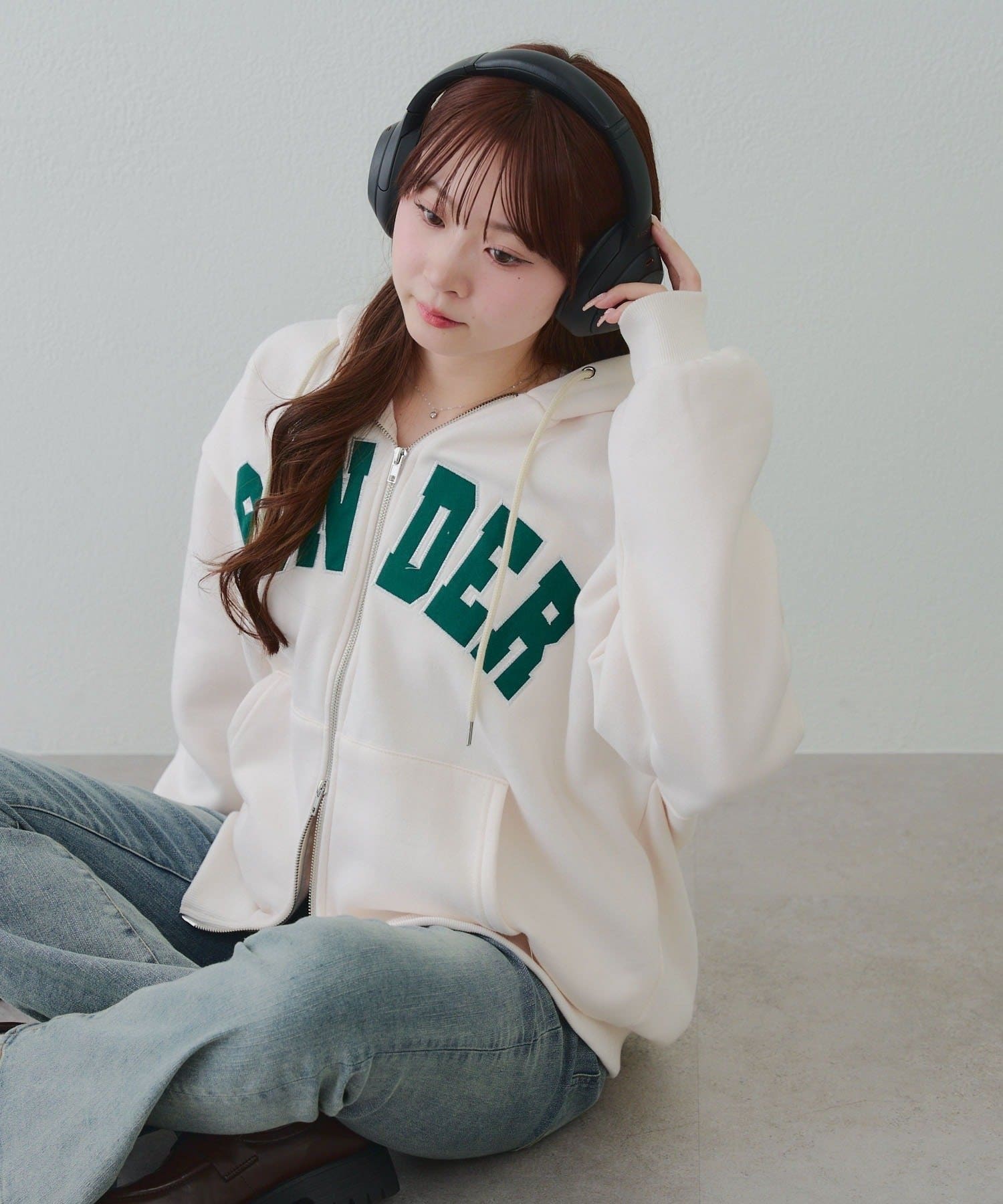 NICE CLAUP / OLIVE des OLIVE OUTLET(ナイスクラップ  / オリーブ デ オリーブ アウトレット) BIGロゴZIPパーカー