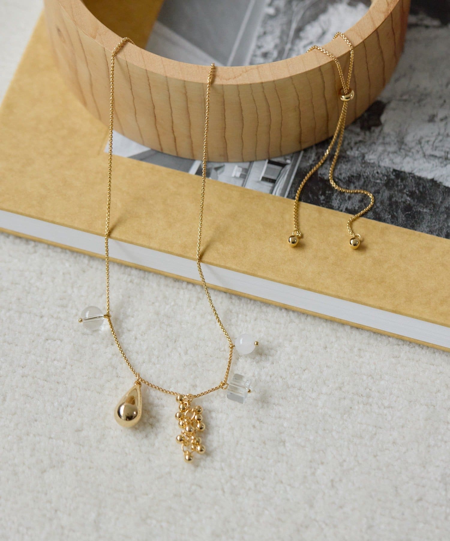 ear PAPILLONNER(イア パピヨネ) グリグリロングネックレス