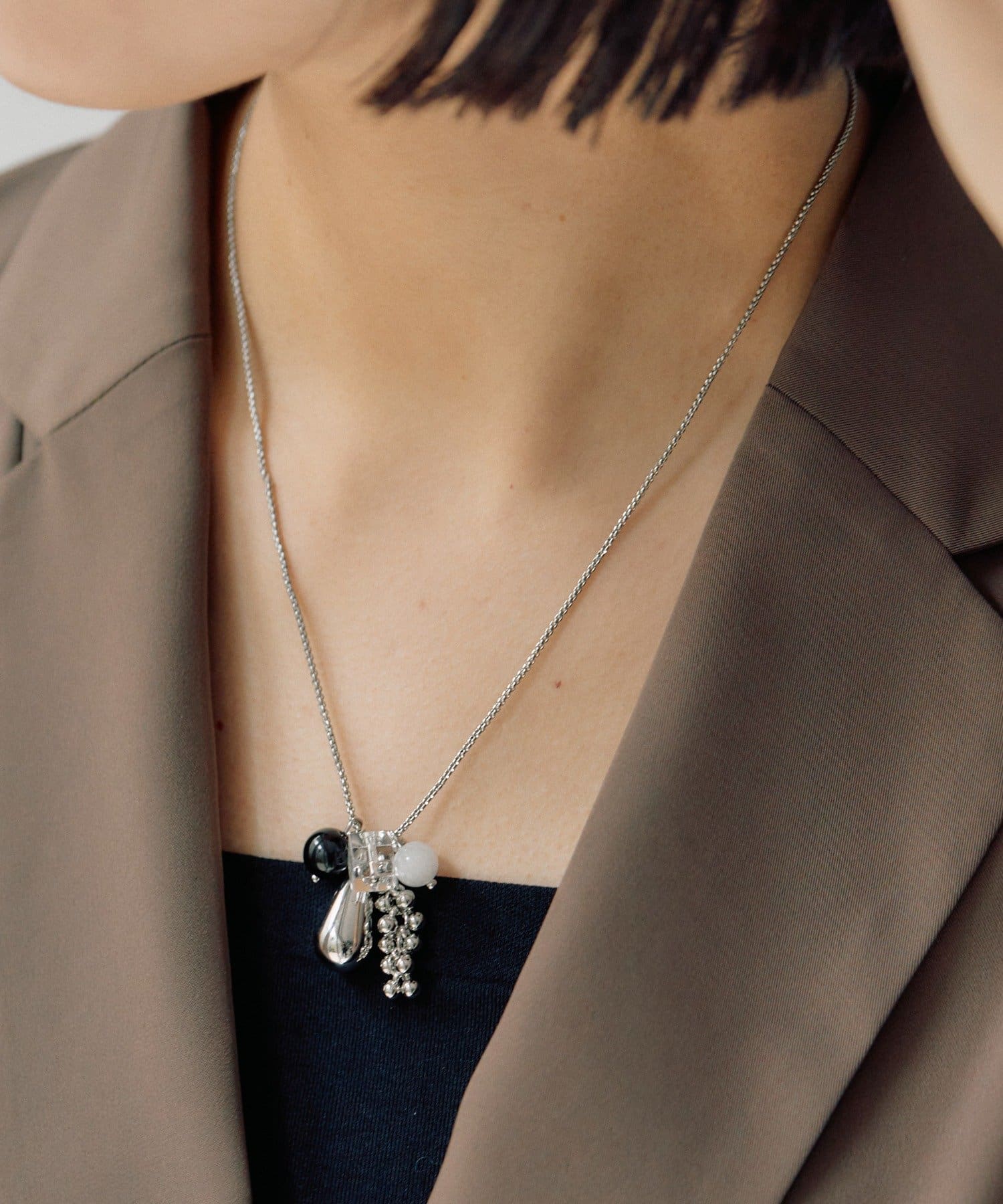 ear PAPILLONNER(イア パピヨネ) グリグリロングネックレス