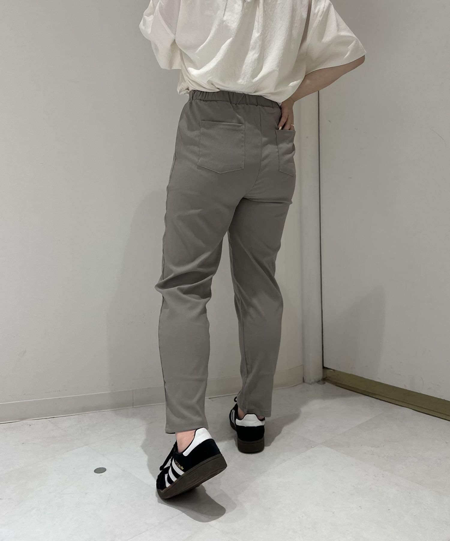 LOCUST(ローカスト) 【楽チン美脚】テーパードパンツ