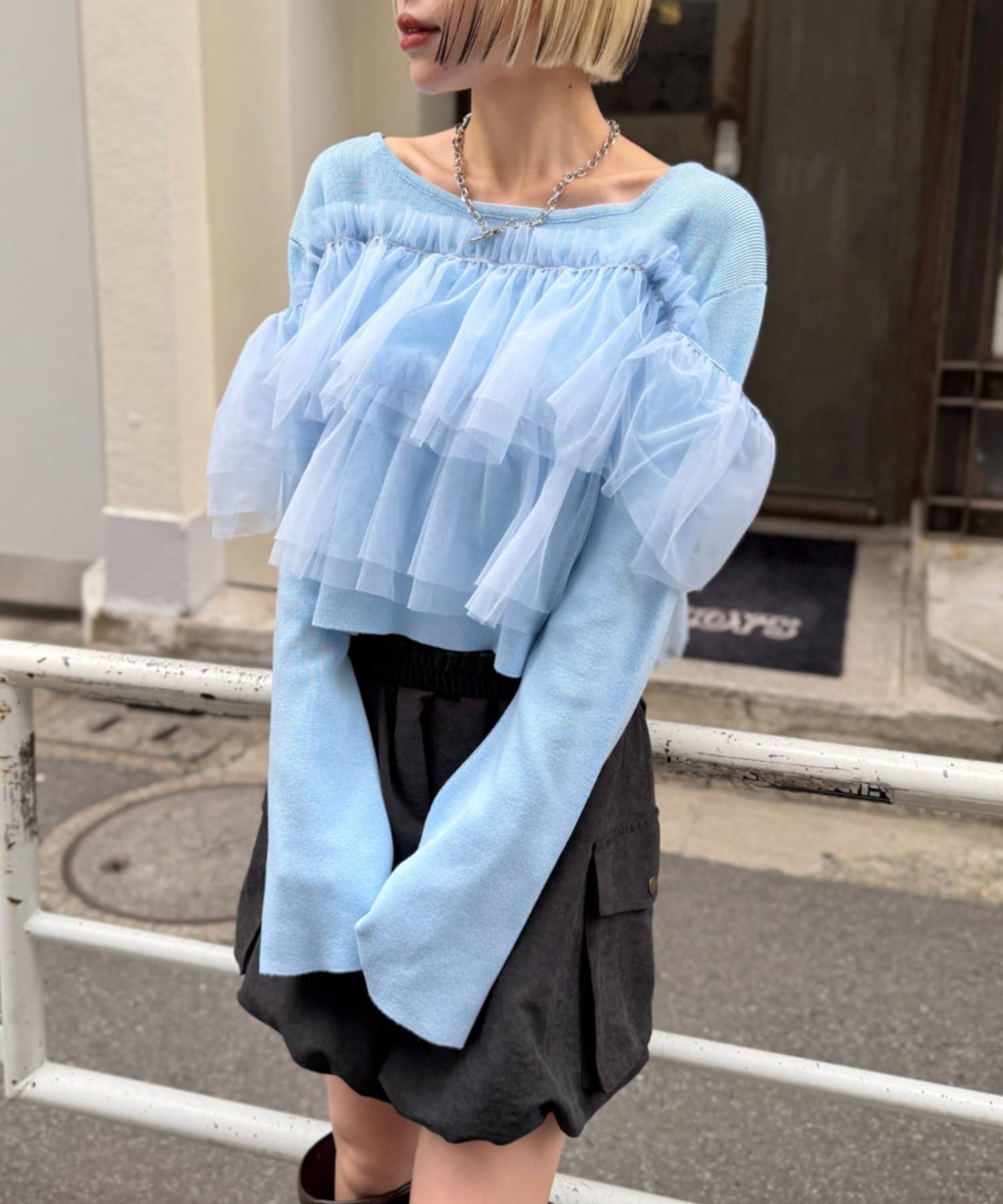 w closet(ダブルクローゼット) 【一枚で主役級！ 】チュールフリルニット