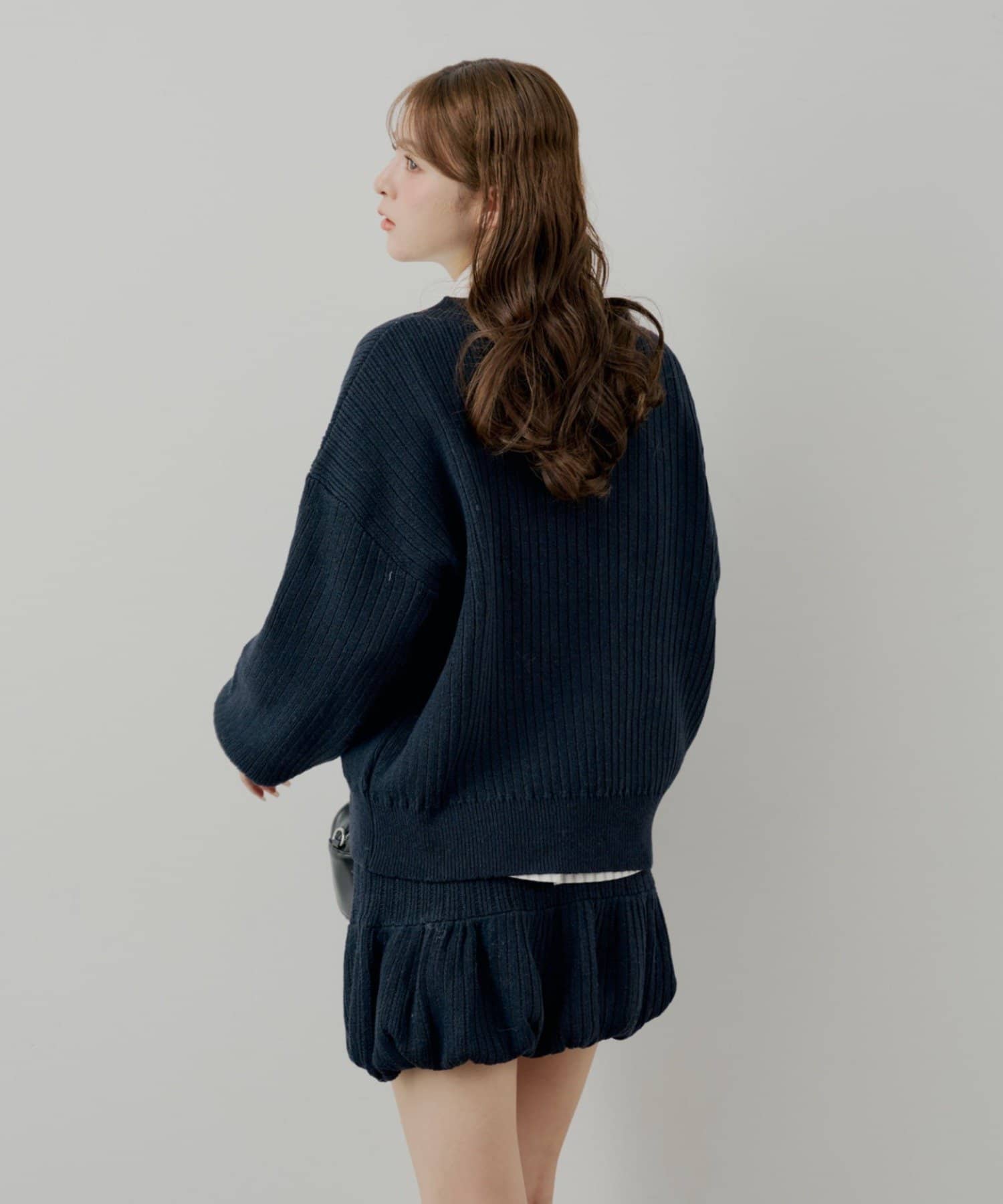 Chico(チコ) 【11/13(木)0:00販売開始】ブローチ付きストライプルーズシャツ