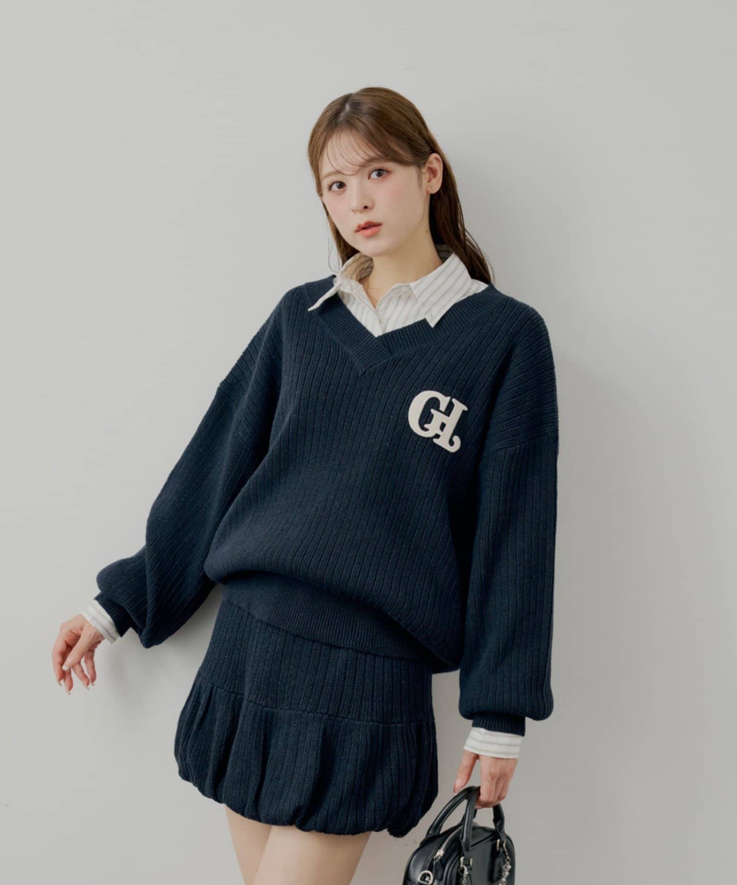 Chico(チコ) 【11/13(木)0:00販売開始】ブローチ付きストライプルーズシャツ