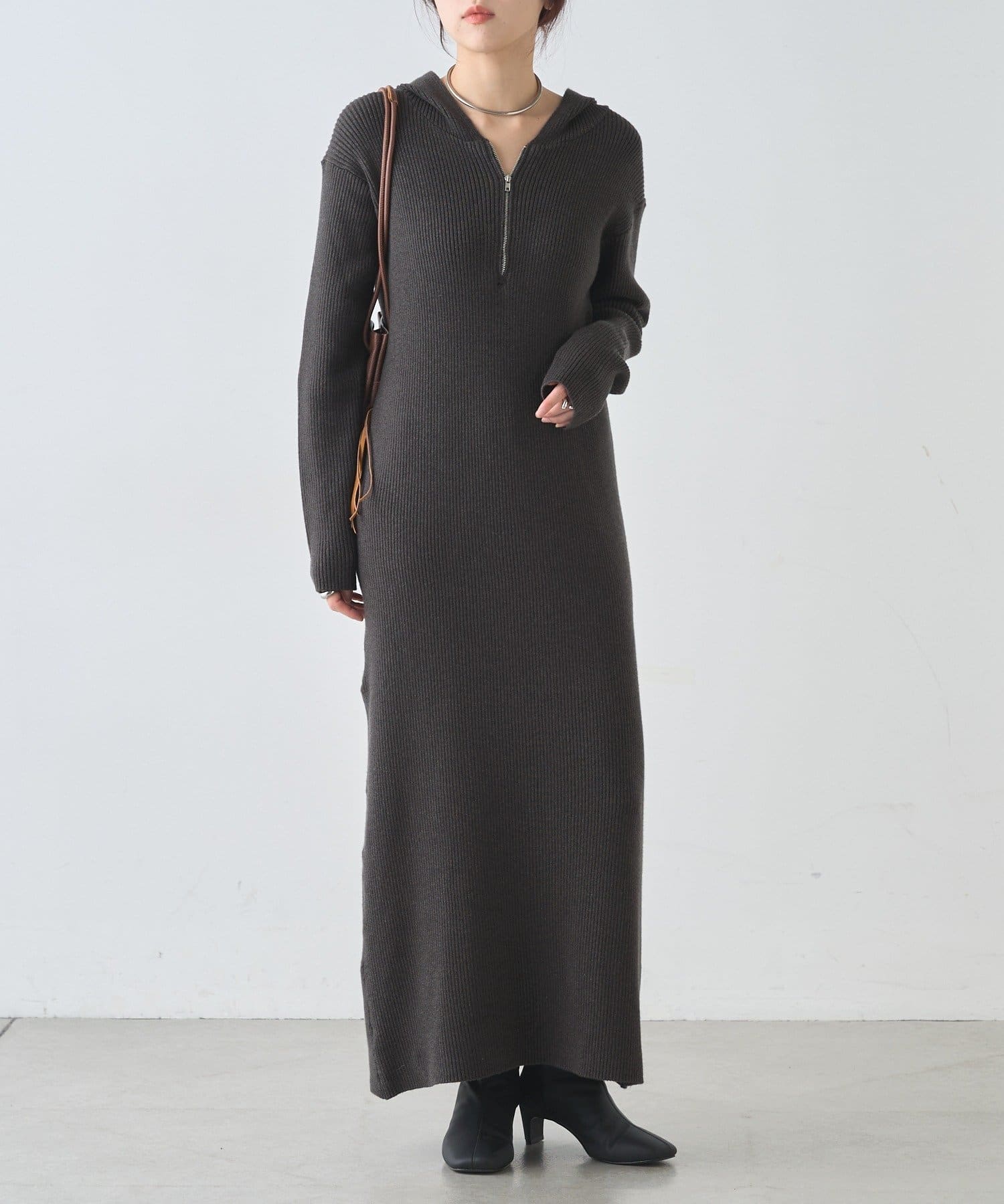 SHENERY(シーナリー) フーデットジップワンピース