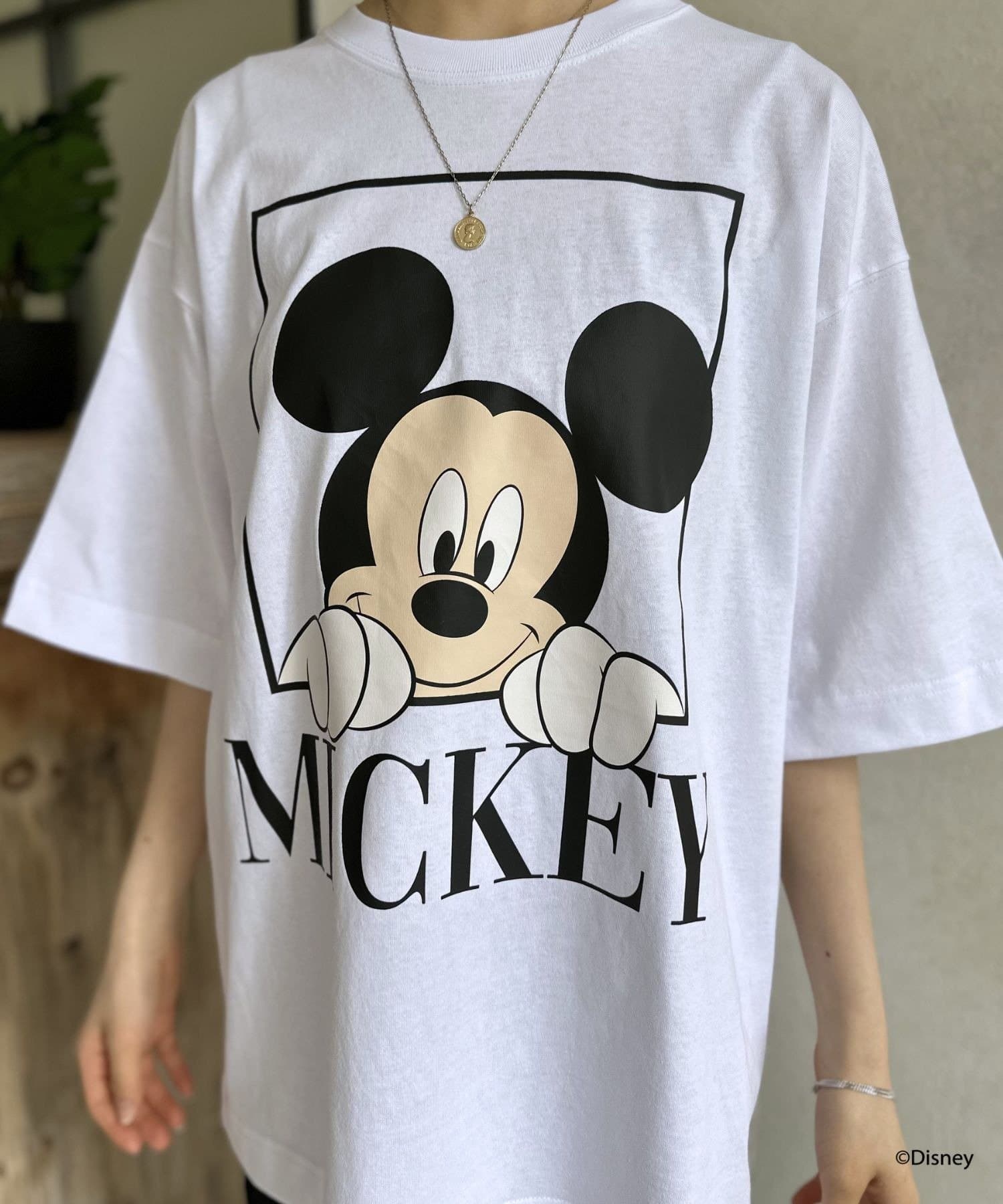 LOCUST(ローカスト) 【ユニセックス】ひょっこりミッキーT
