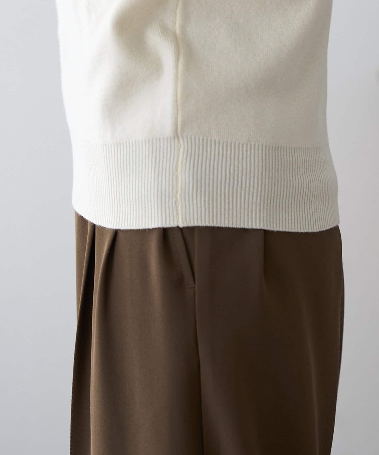 DISCOAT(ディスコート) 12/26(金) 10:00 ~ 1/5(月) 10:00まで【SELECT HAPPY BAG】シメフリルプルオーバー