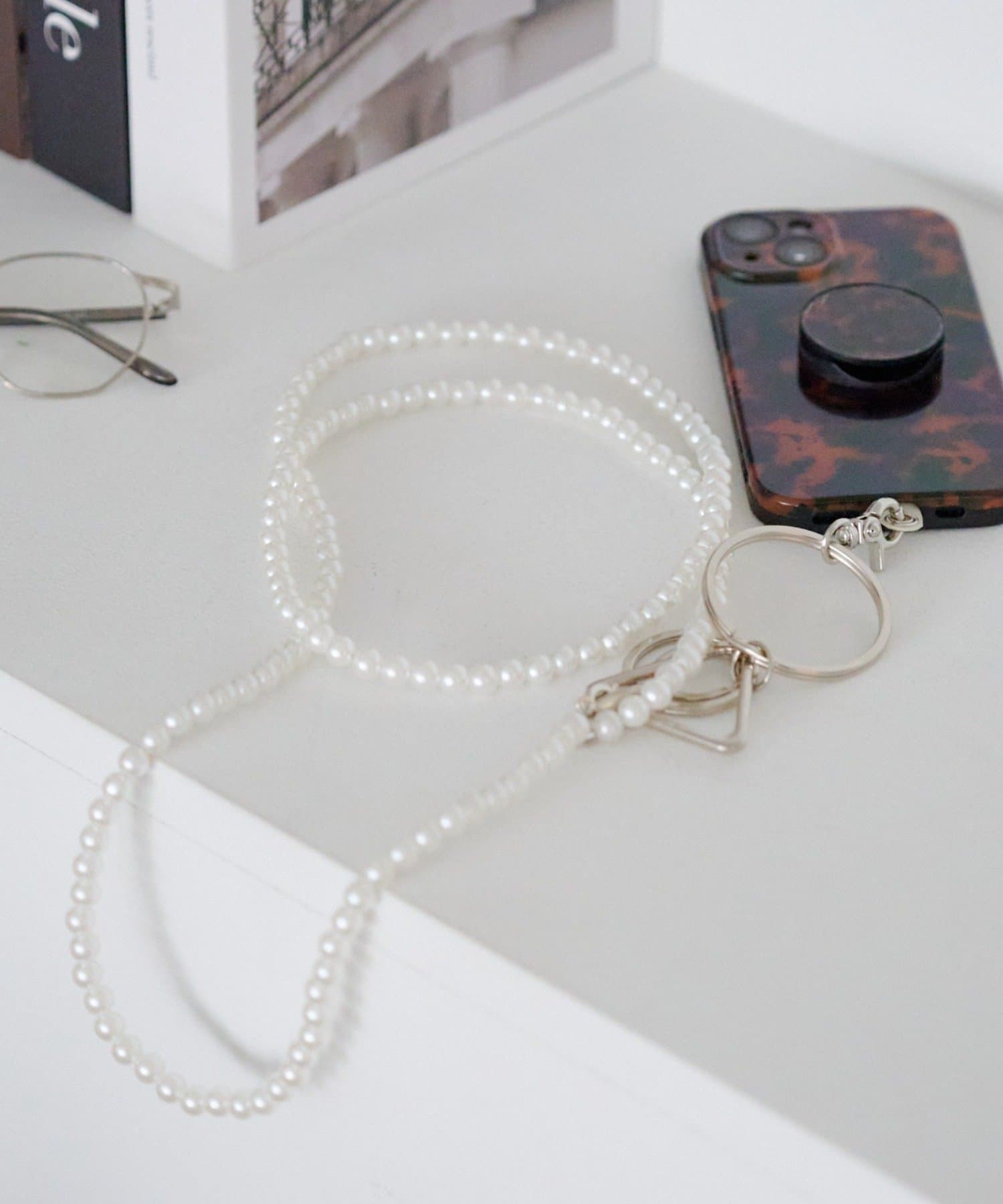 Kastane(カスタネ) 【WEB・一部店舗限定】パールスマホショルダー