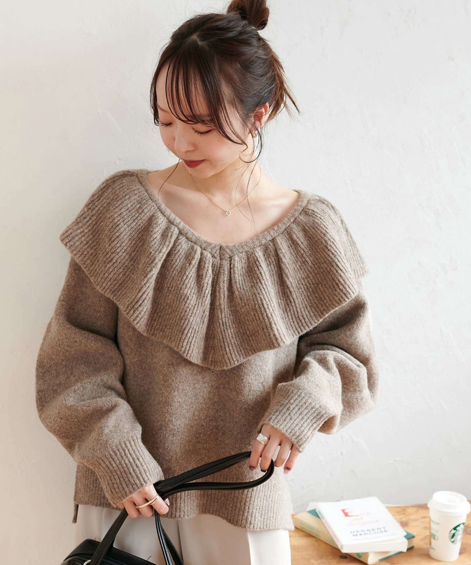 DISCOAT(ディスコート) フリルプルオーバー