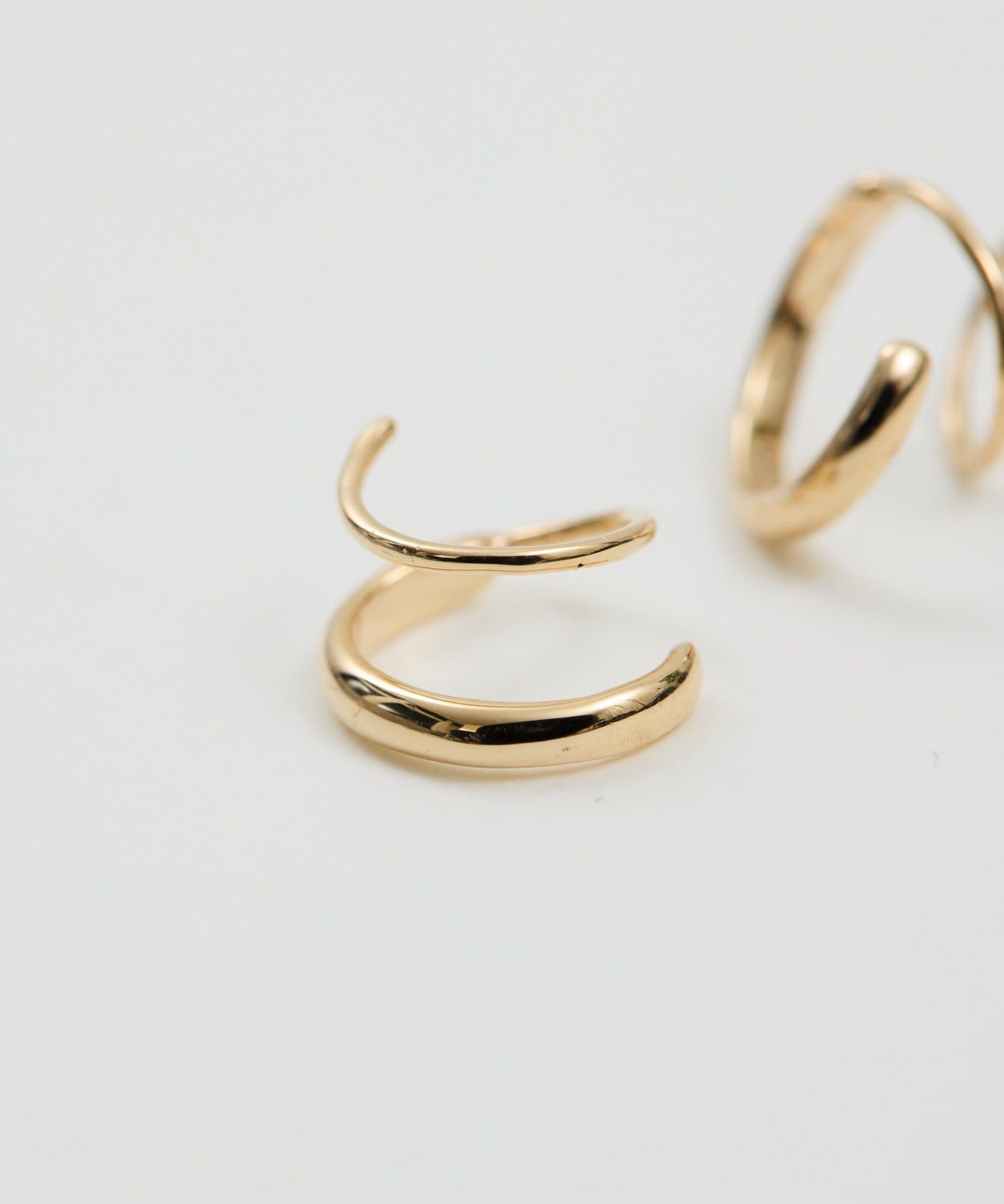 GALLARDAGALANTE(ガリャルダガランテ) 【2.718】スパイラルフープピアス