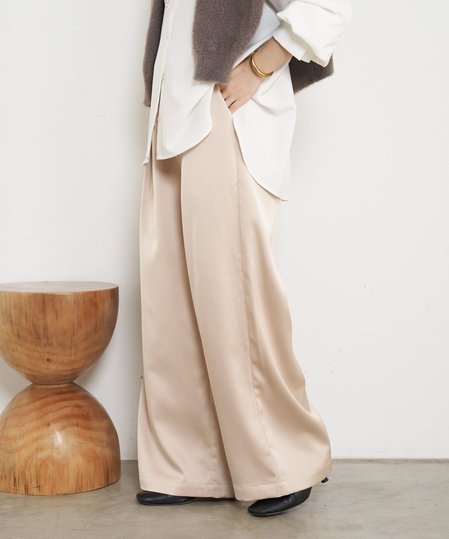 Jena　espace merveilleux(ジェナ　エスパスメルヴェイユ) 【ツヤで差がつく】サテンイージーパンツ