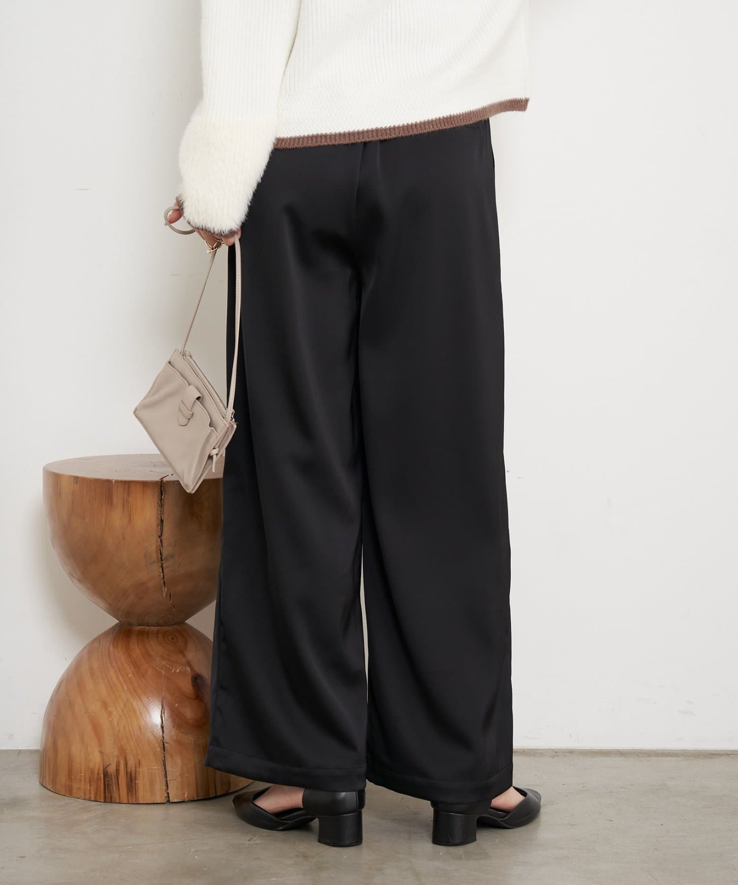 Jena　espace merveilleux(ジェナ　エスパスメルヴェイユ) 【ツヤで差がつく】サテンイージーパンツ