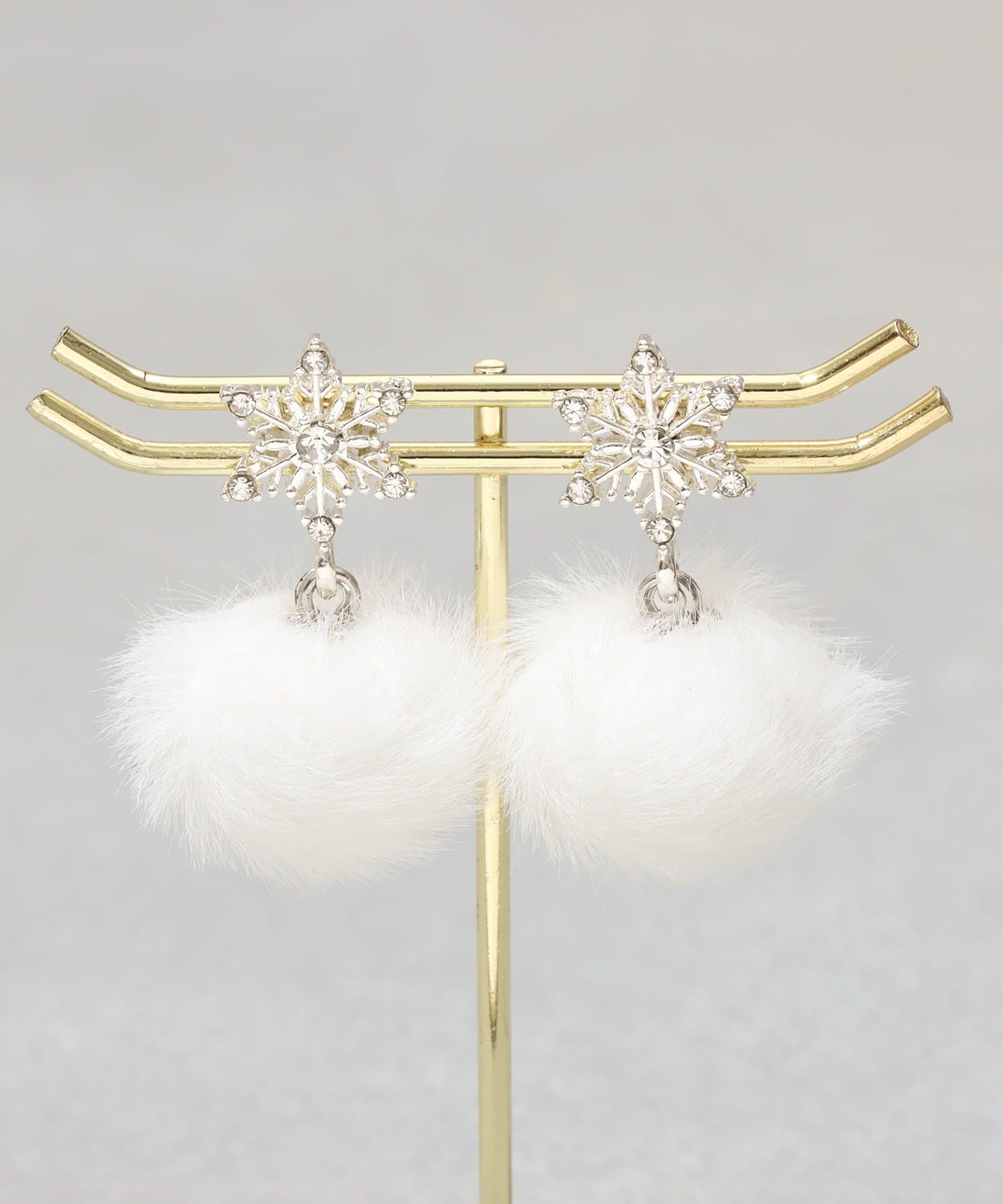 3COINS(スリーコインズ) 結晶フェイクファーピアス