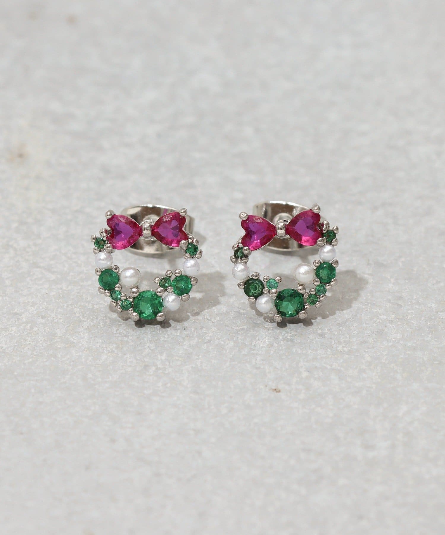 3COINS(スリーコインズ) クリスマスリースピアス