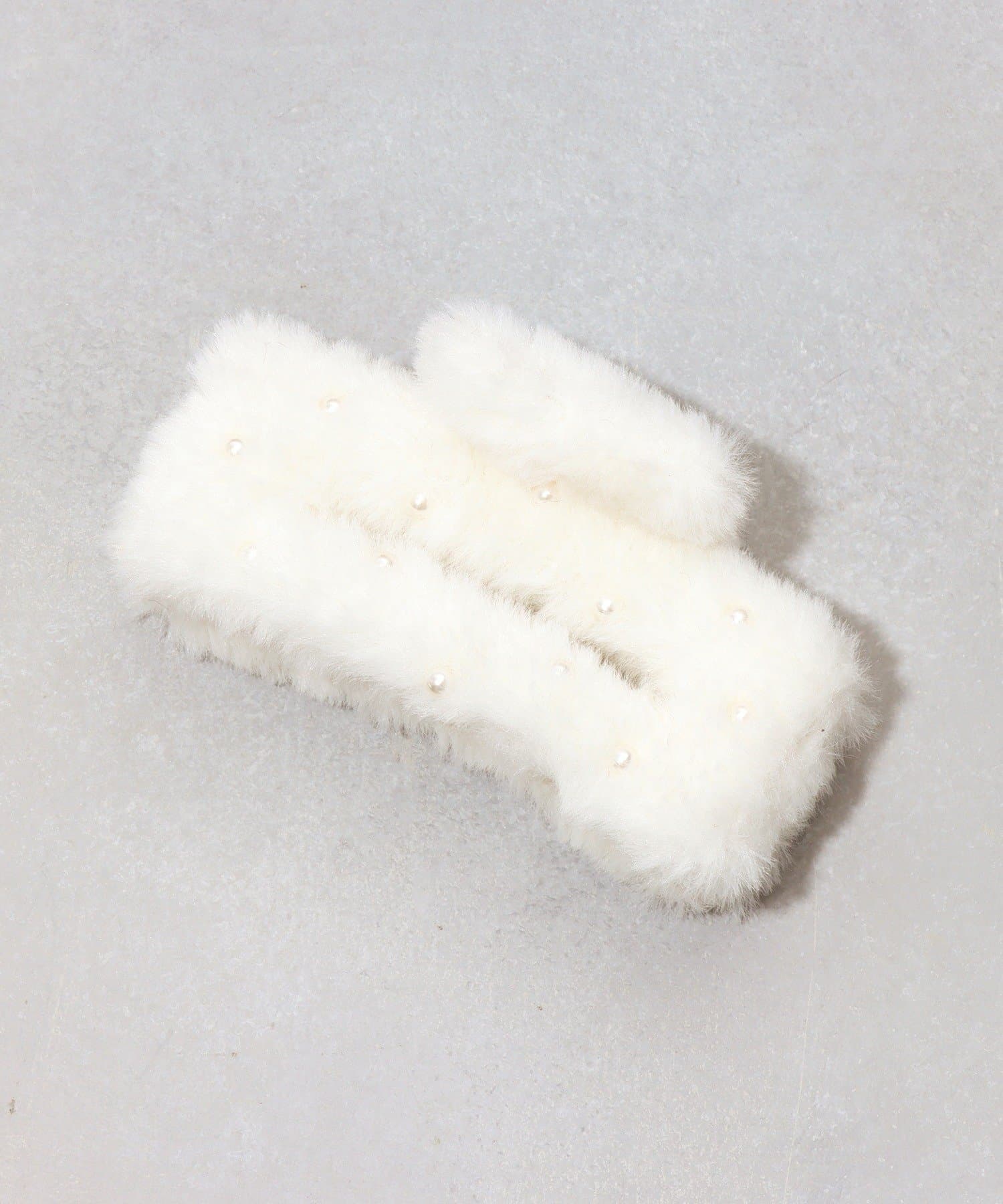 3COINS(スリーコインズ) フェイクファースクエアパールバンス