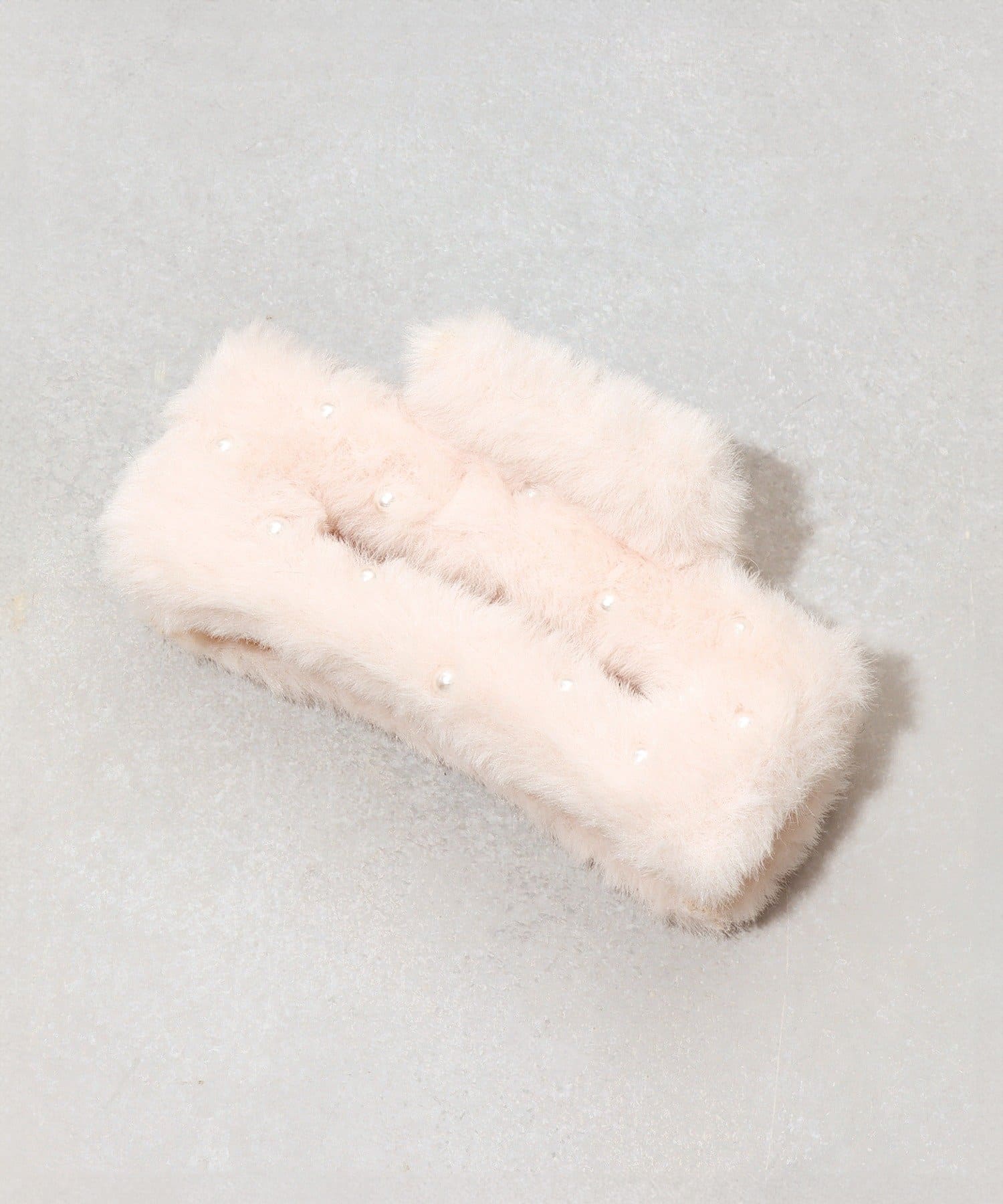 3COINS(スリーコインズ) フェイクファースクエアパールバンス