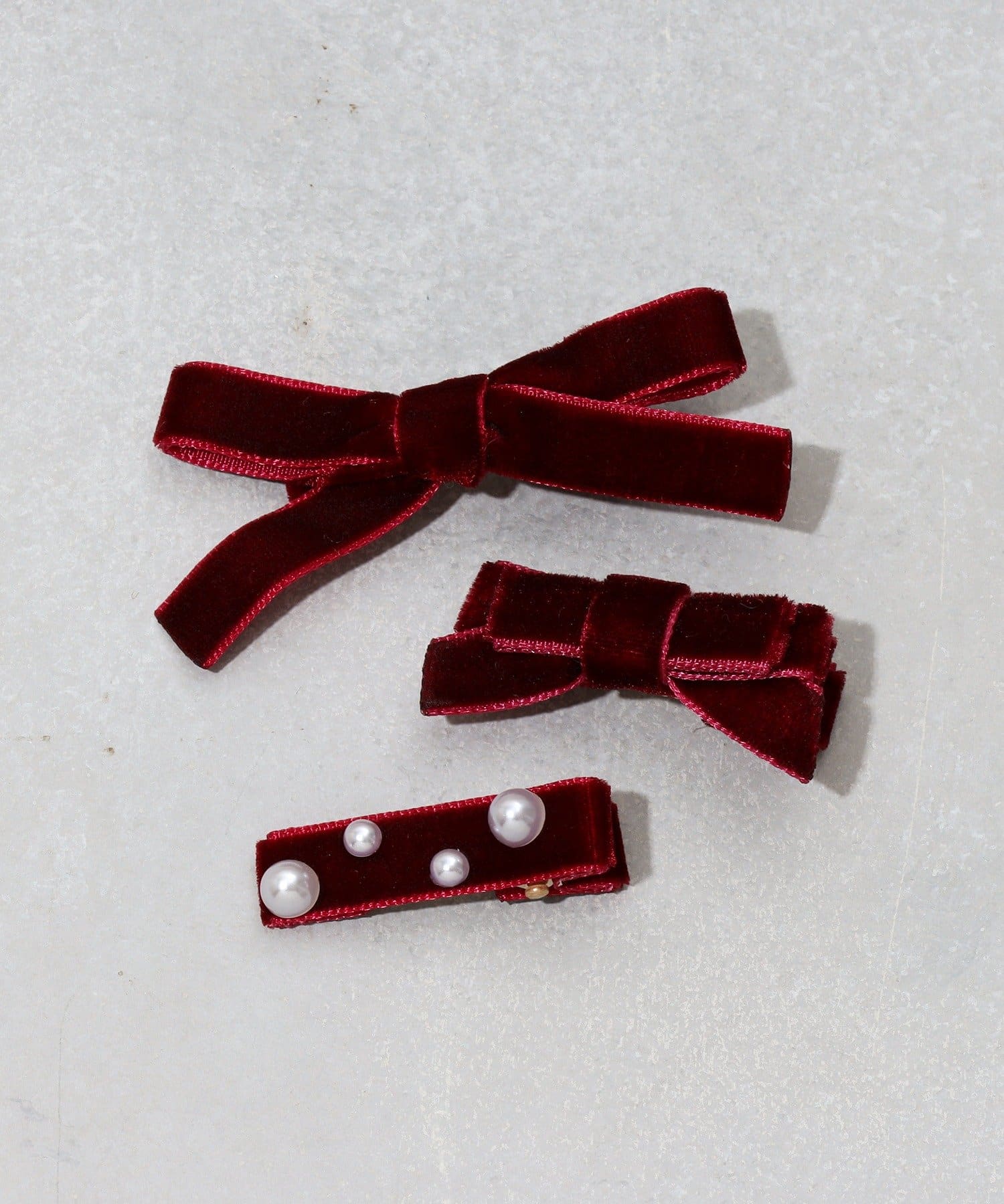 3COINS(スリーコインズ) ベロアリボンクリップ3個セット