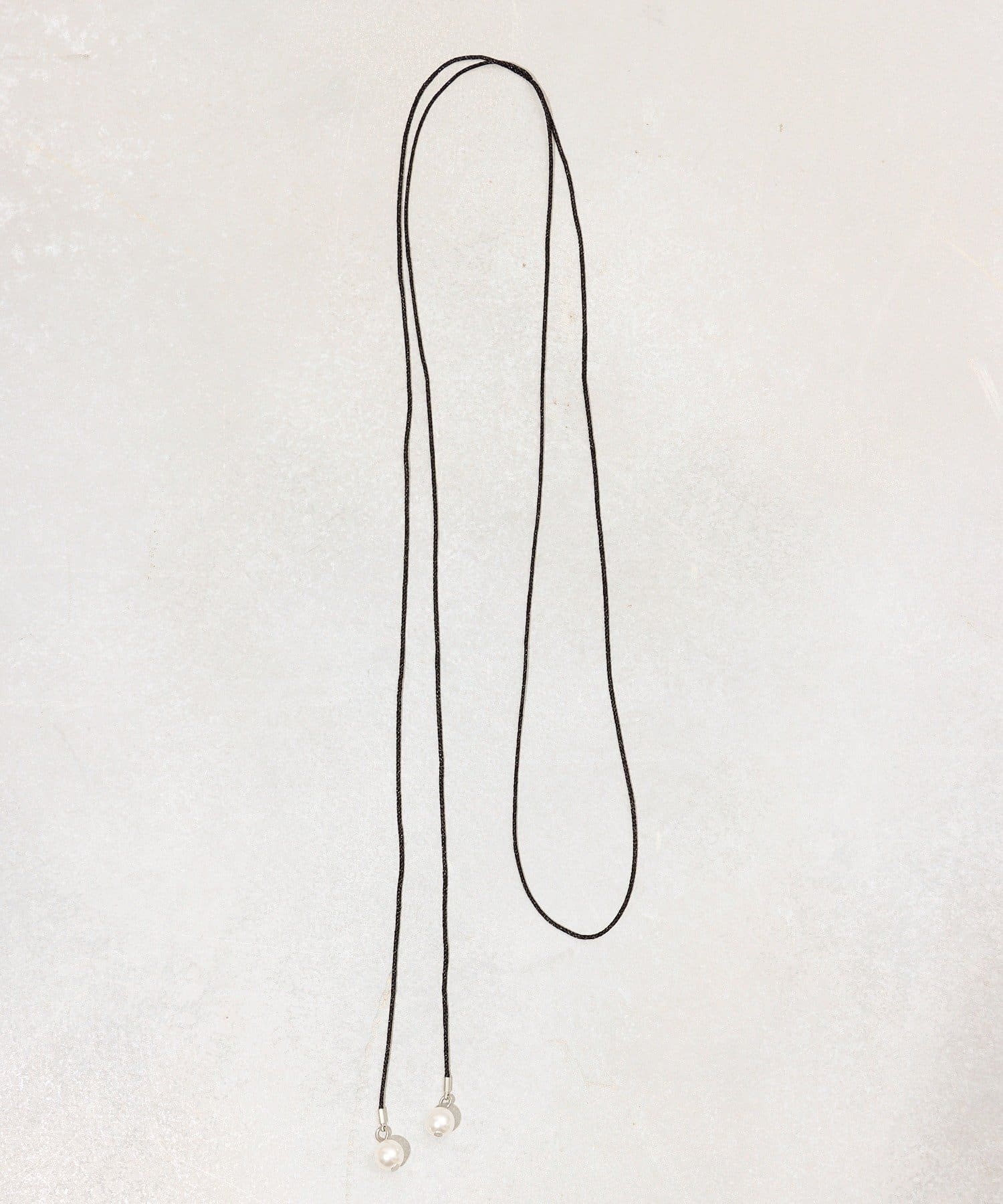 3COINS(スリーコインズ) ロングコードパールチョーカー