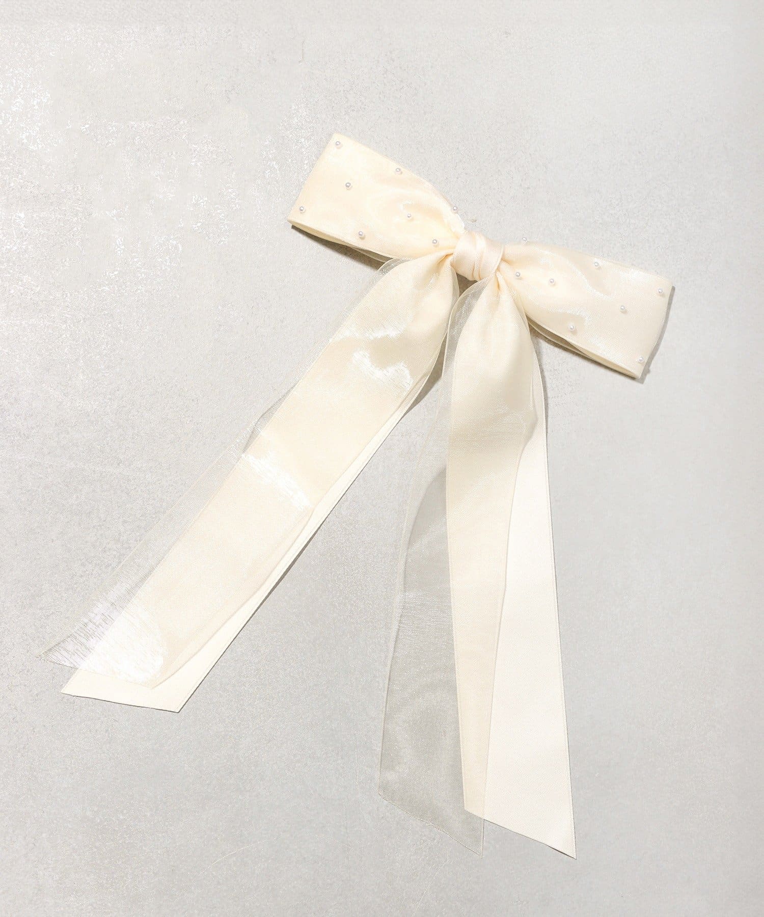 3COINS(スリーコインズ) パール付きリボンバレッタ