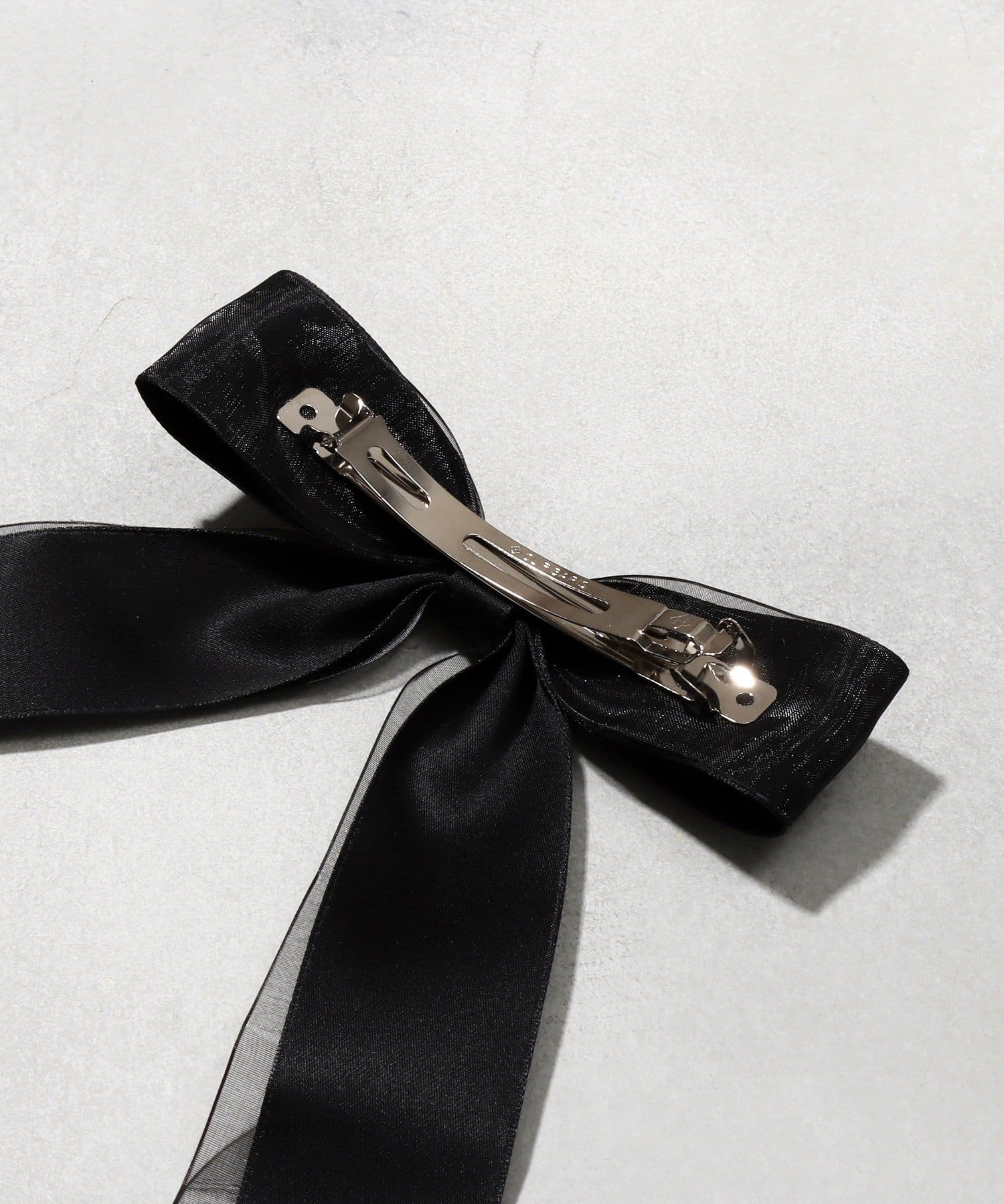 3COINS(スリーコインズ) パール付きリボンバレッタ