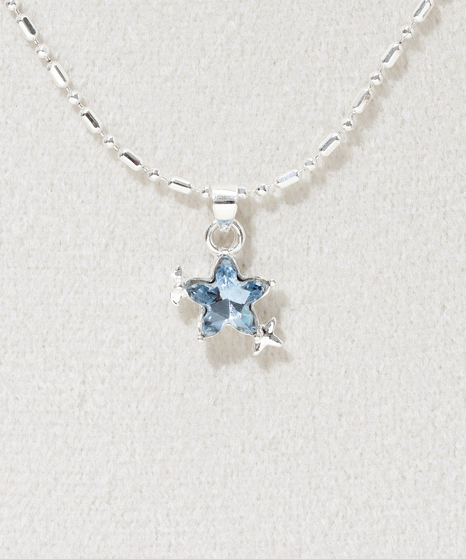 3COINS(スリーコインズ) ブルースターショートネックレス