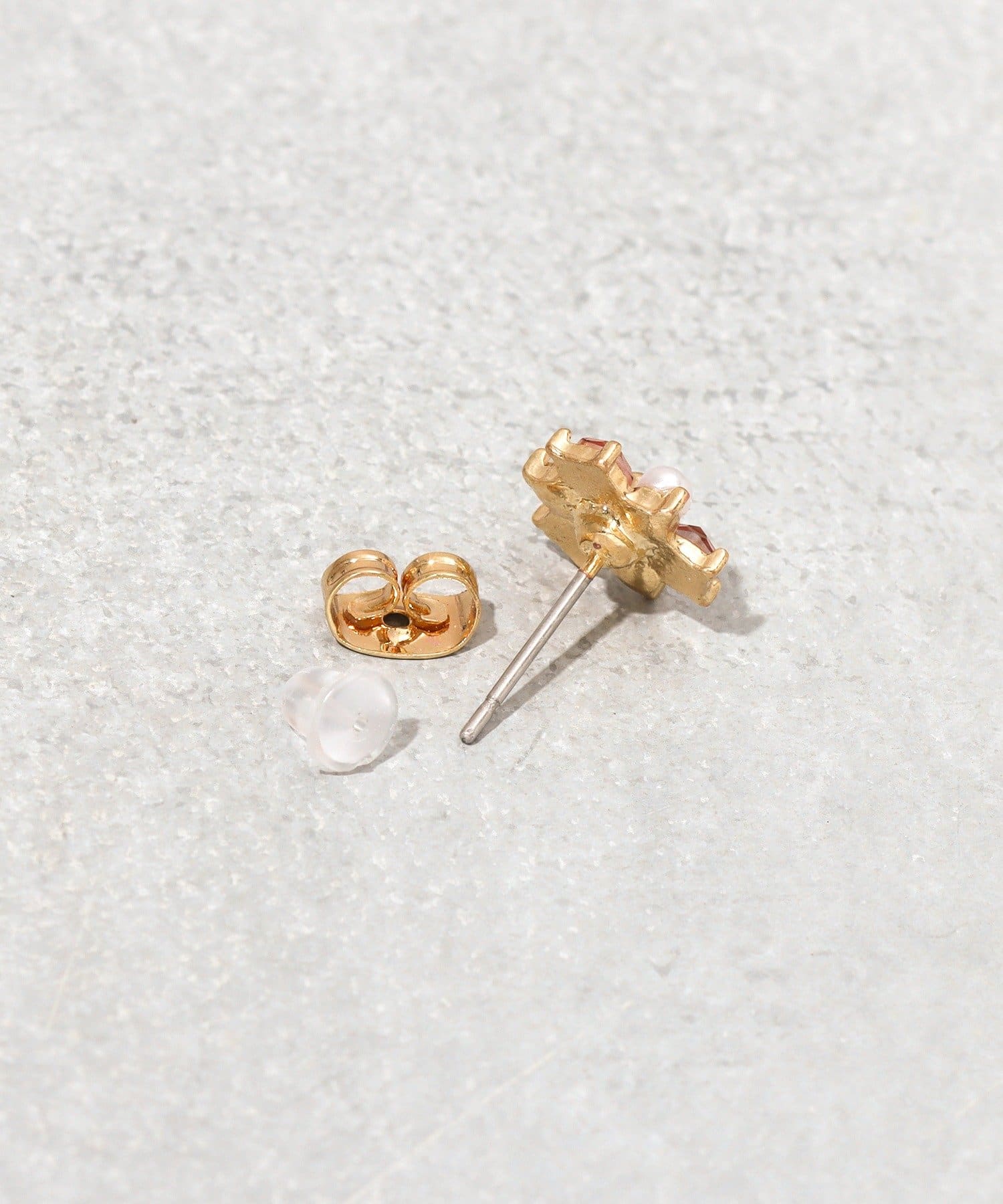 3COINS(スリーコインズ) ペールカラーパールピアス